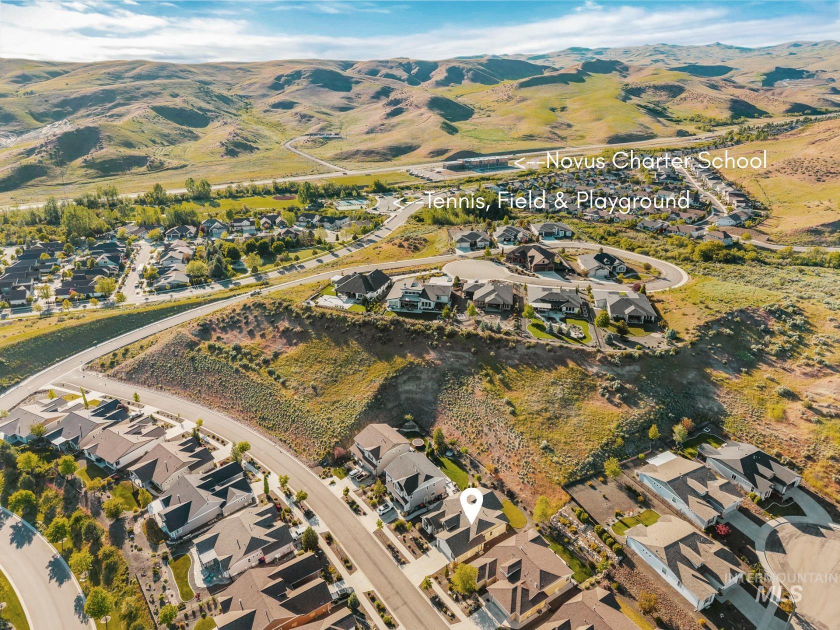 5538 W White Hills Dr, Eagle, Idaho 83714-1213, 3 Bedrooms, 2 Bathrooms, Residential For Sale, Price $600,000,MLS 98987886