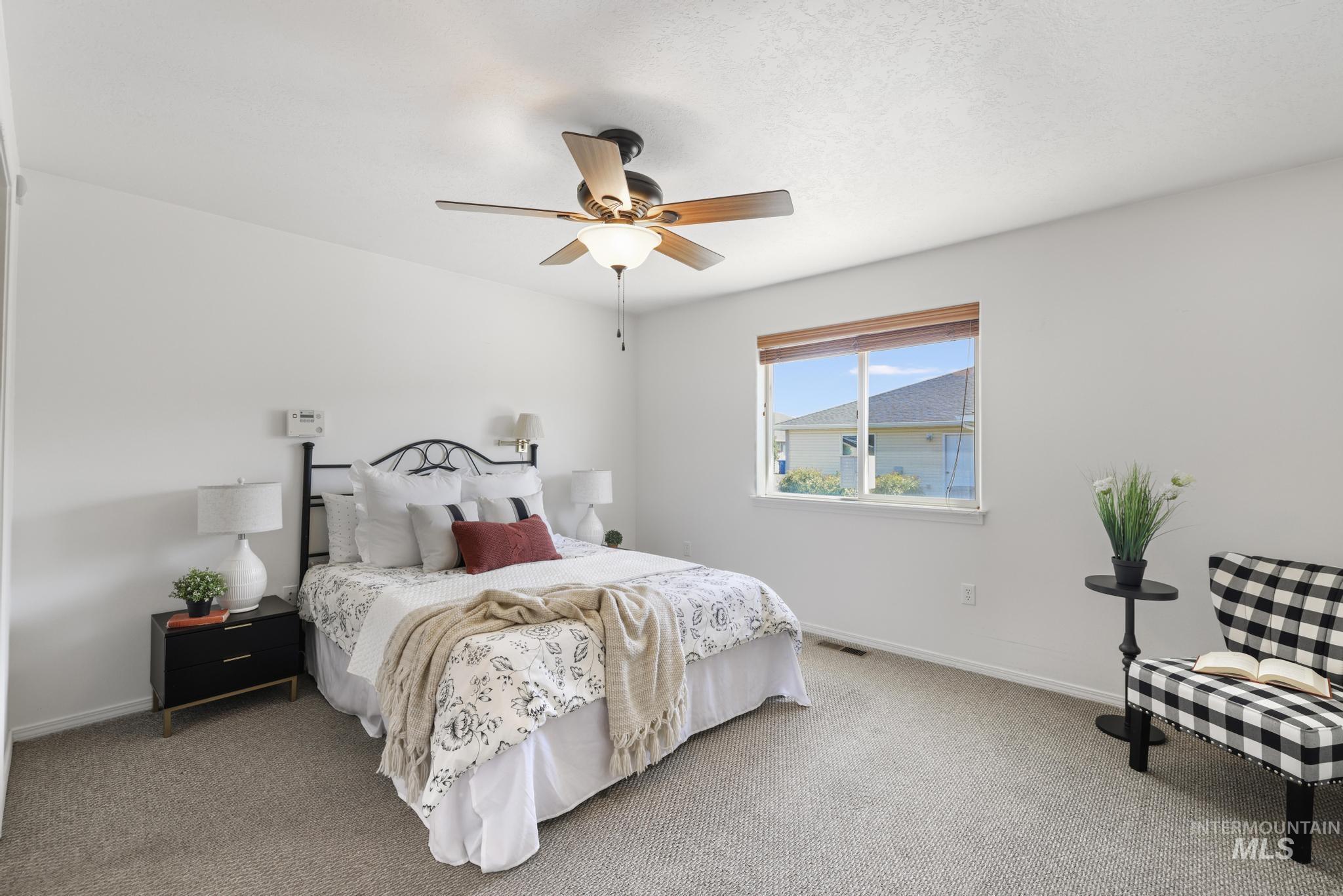 192 Long Island Ave, Twin Falls, Idaho 83301, 2 Bedrooms, 2 Bathrooms, Residential For Sale, Price $305,000,MLS 98987887
