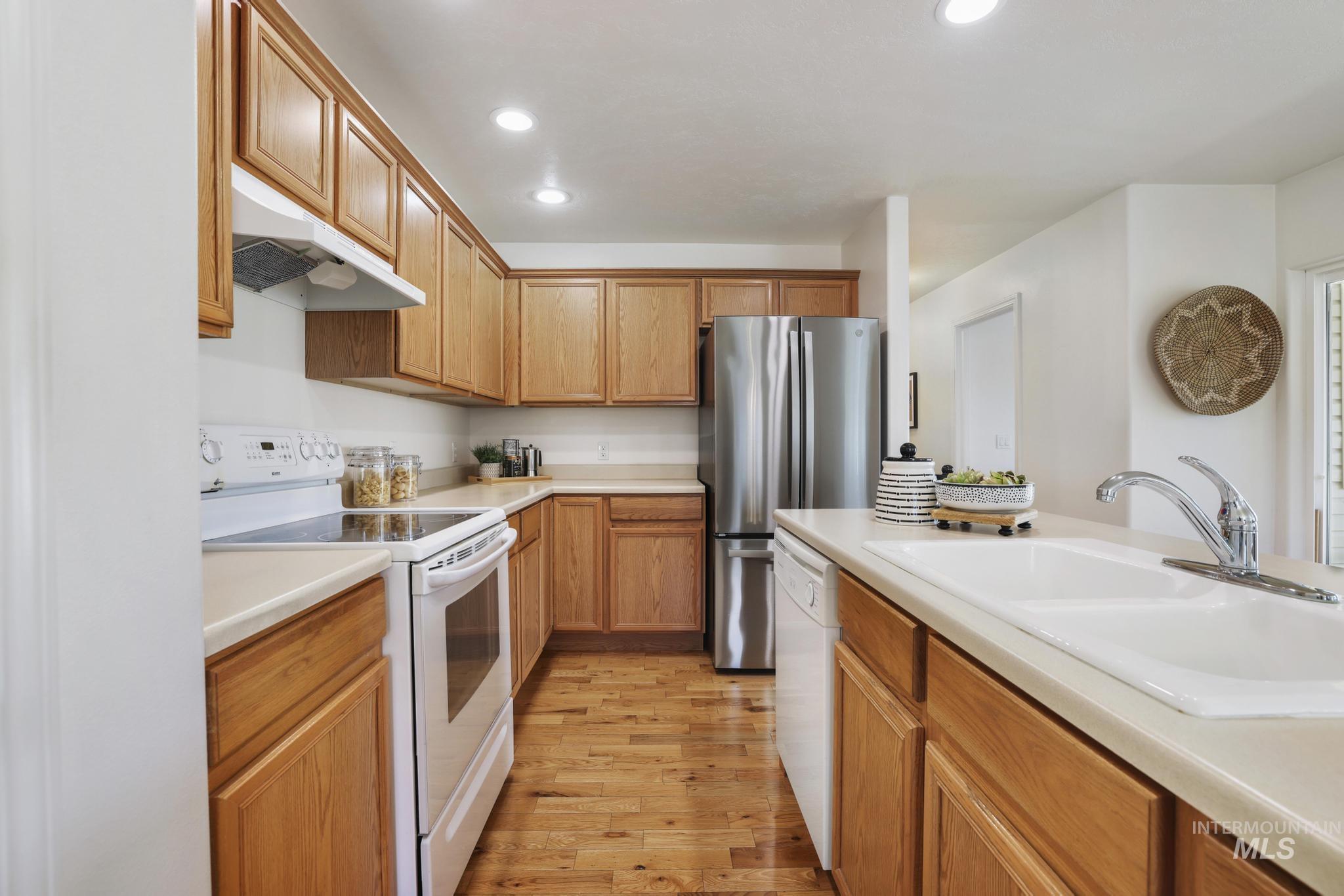 192 Long Island Ave, Twin Falls, Idaho 83301, 2 Bedrooms, 2 Bathrooms, Residential For Sale, Price $305,000,MLS 98987887
