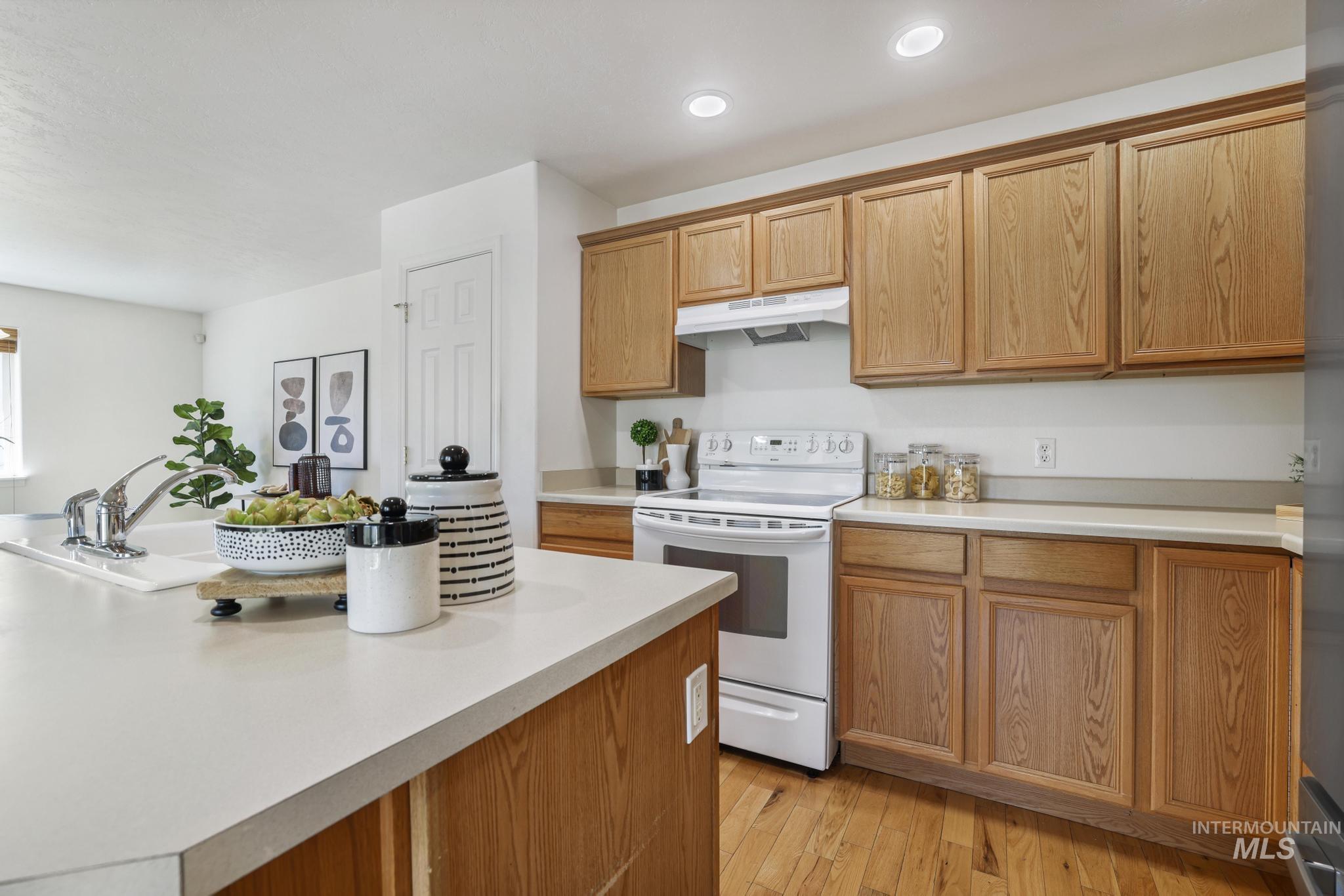 192 Long Island Ave, Twin Falls, Idaho 83301, 2 Bedrooms, 2 Bathrooms, Residential For Sale, Price $305,000,MLS 98987887