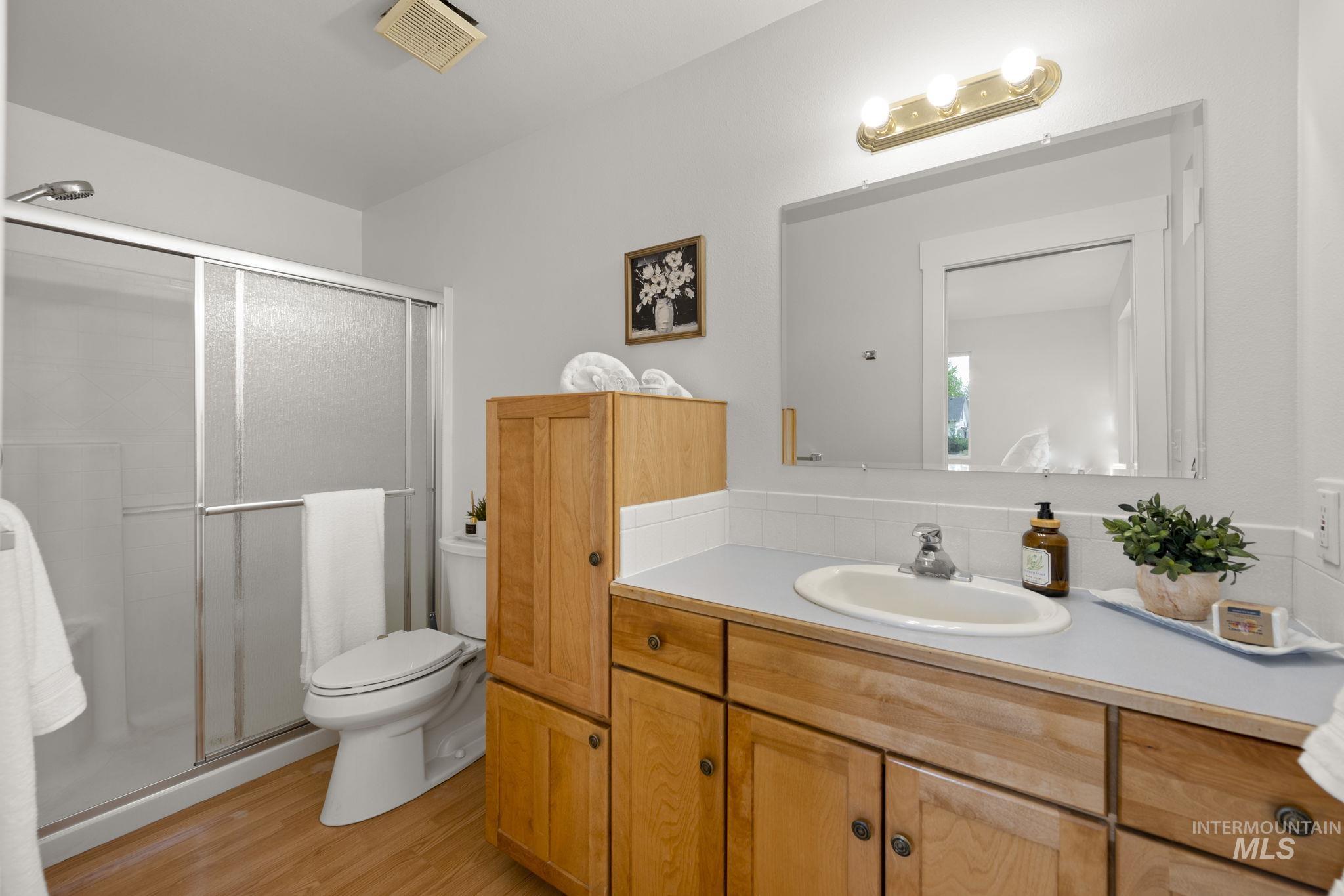 3517 E Victory Rd, Nampa, Idaho 83687, 4 Bedrooms, 2 Bathrooms, Residential For Sale, Price $529,990,MLS 98987889
