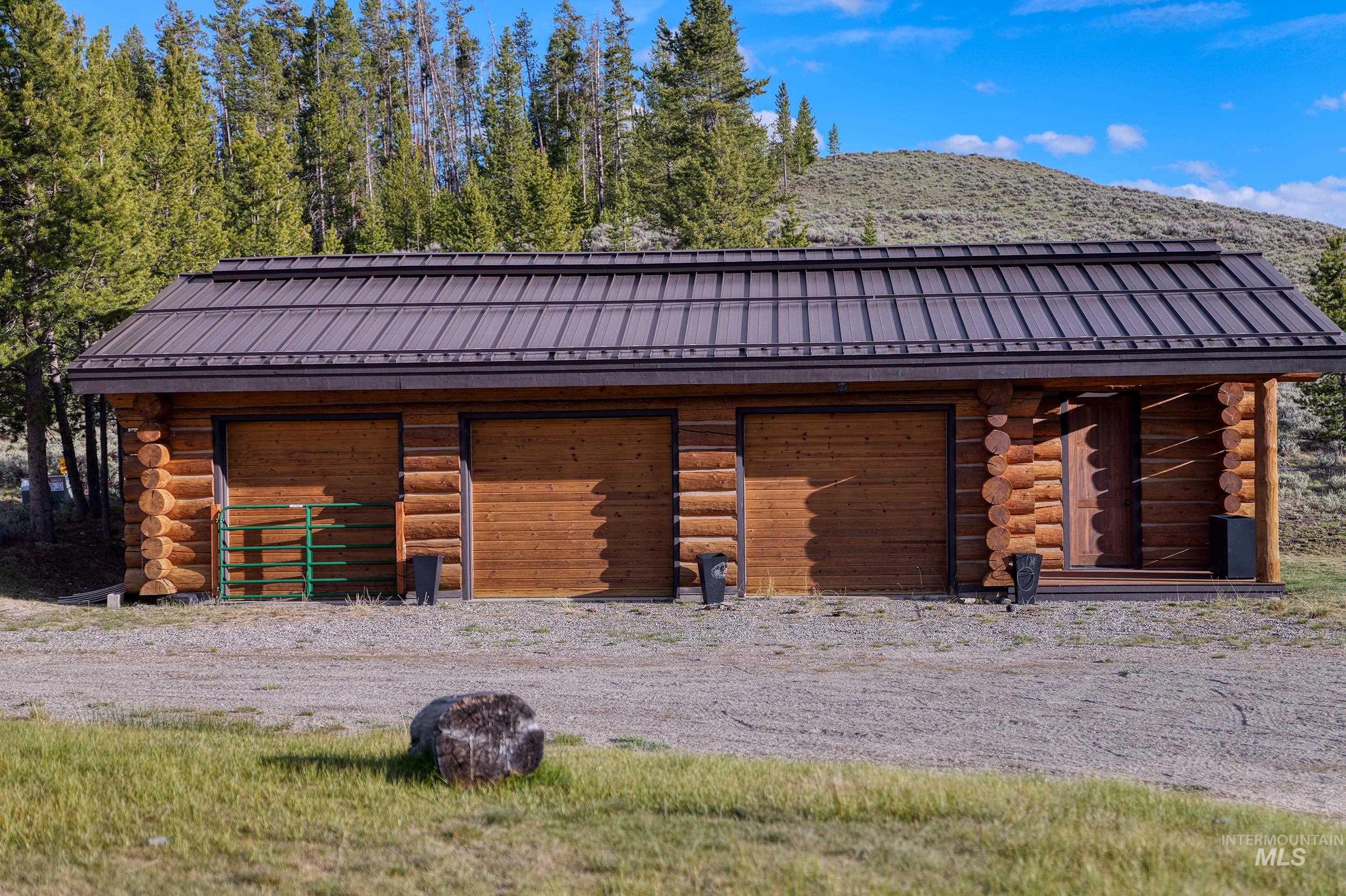 1000 Nip N Tuck Rd, Stanley, Idaho 83278, 4 Bedrooms, 3.5 Bathrooms, Farm & Ranch For Sale, Price $6,500,000, 98987891