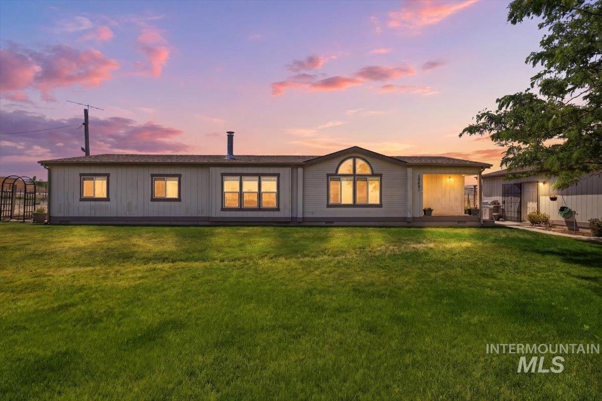 10491 Farner Rd, Nampa, Idaho 83686, 4 Bedrooms, 2 Bathrooms, Residential For Sale, Price $470,000,MLS 98987892