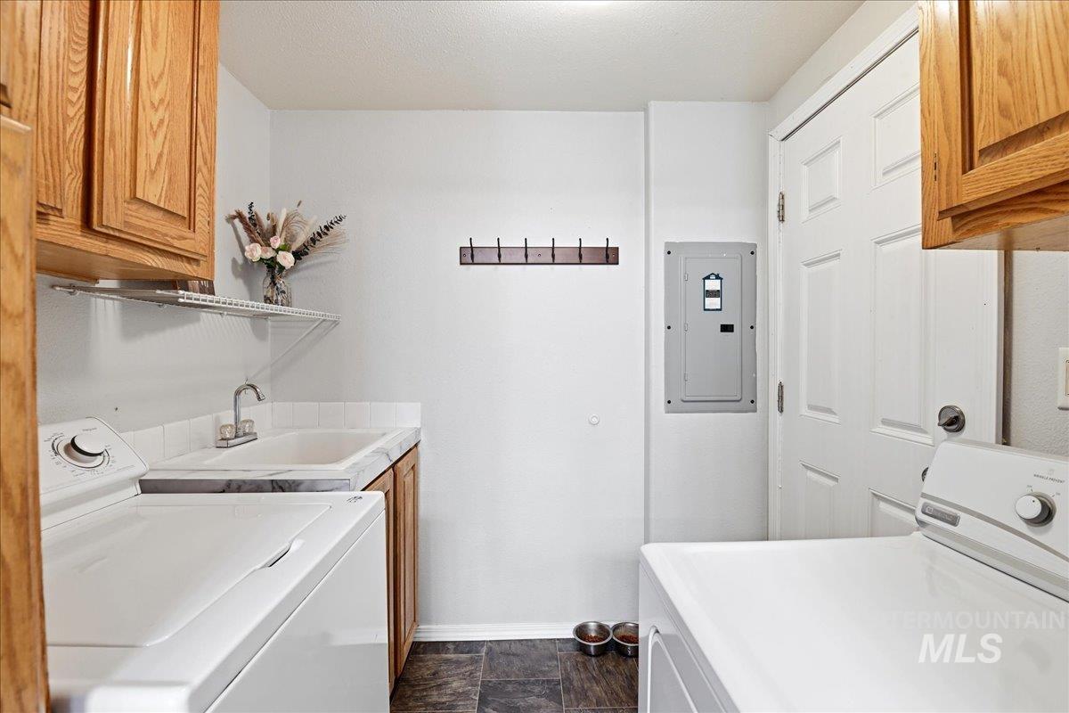 10491 Farner Rd, Nampa, Idaho 83686, 4 Bedrooms, 2 Bathrooms, Residential For Sale, Price $470,000,MLS 98987892