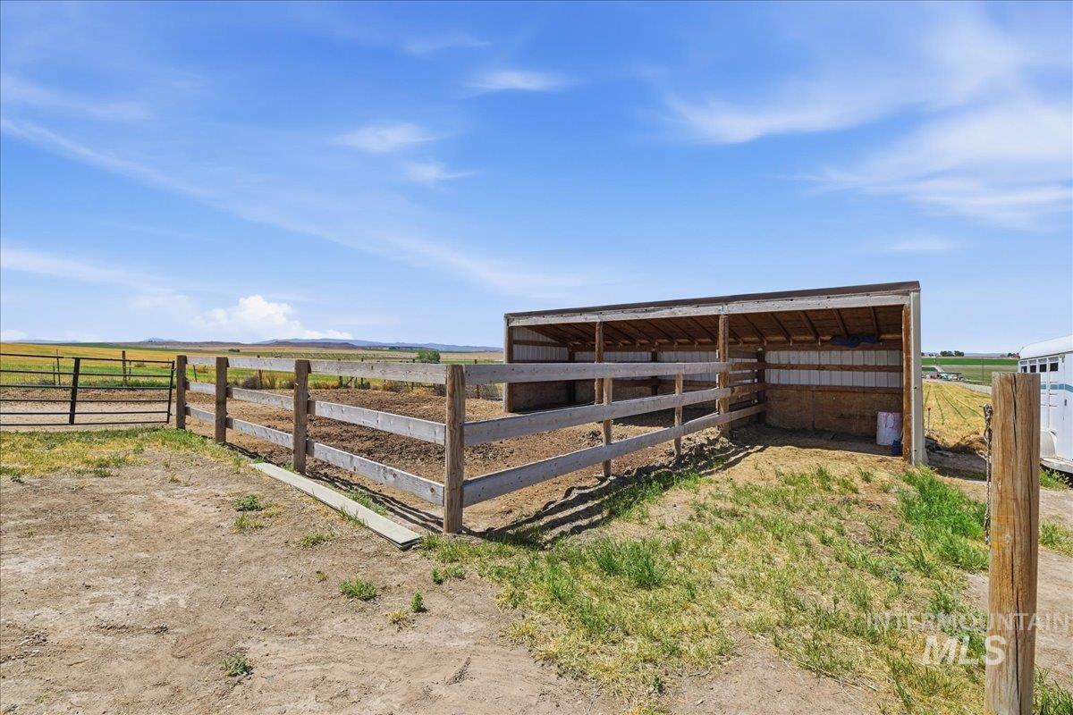 10491 Farner Rd, Nampa, Idaho 83686, 4 Bedrooms, 2 Bathrooms, Residential For Sale, Price $470,000,MLS 98987892