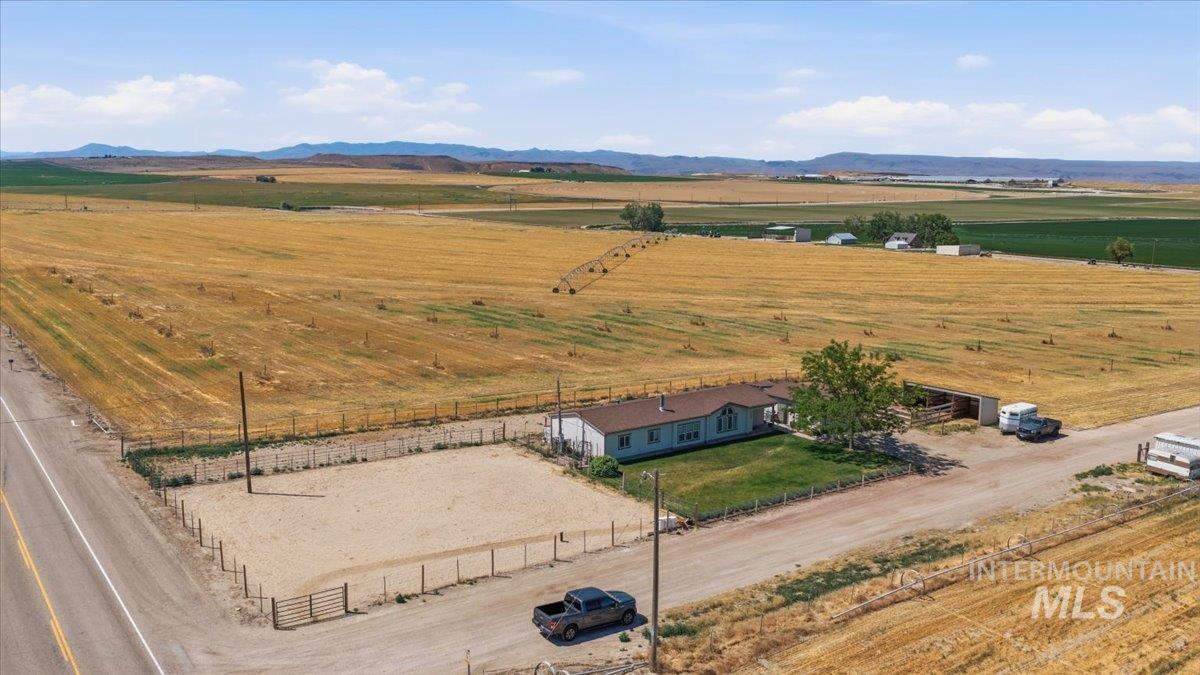 10491 Farner Rd, Nampa, Idaho 83686, 4 Bedrooms, 2 Bathrooms, Residential For Sale, Price $470,000,MLS 98987892
