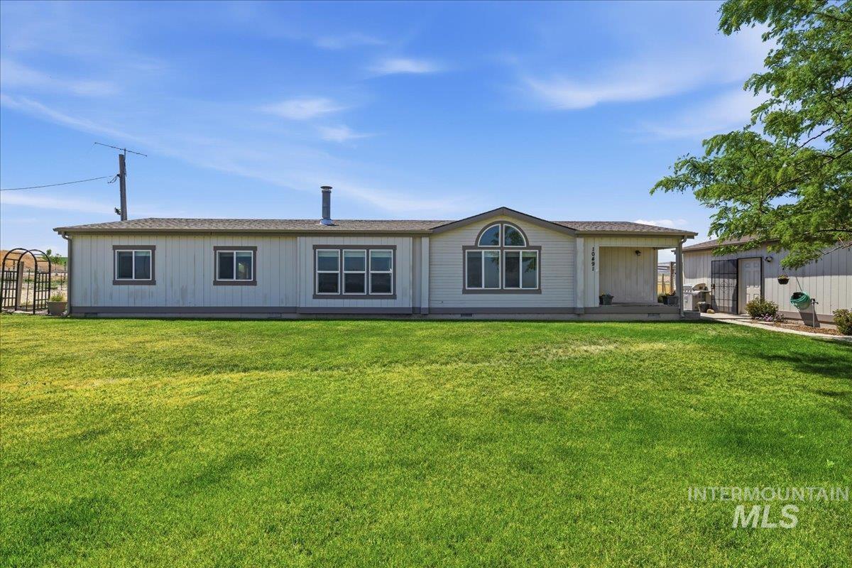 10491 Farner Rd, Nampa, Idaho 83686, 4 Bedrooms, 2 Bathrooms, Residential For Sale, Price $470,000,MLS 98987892