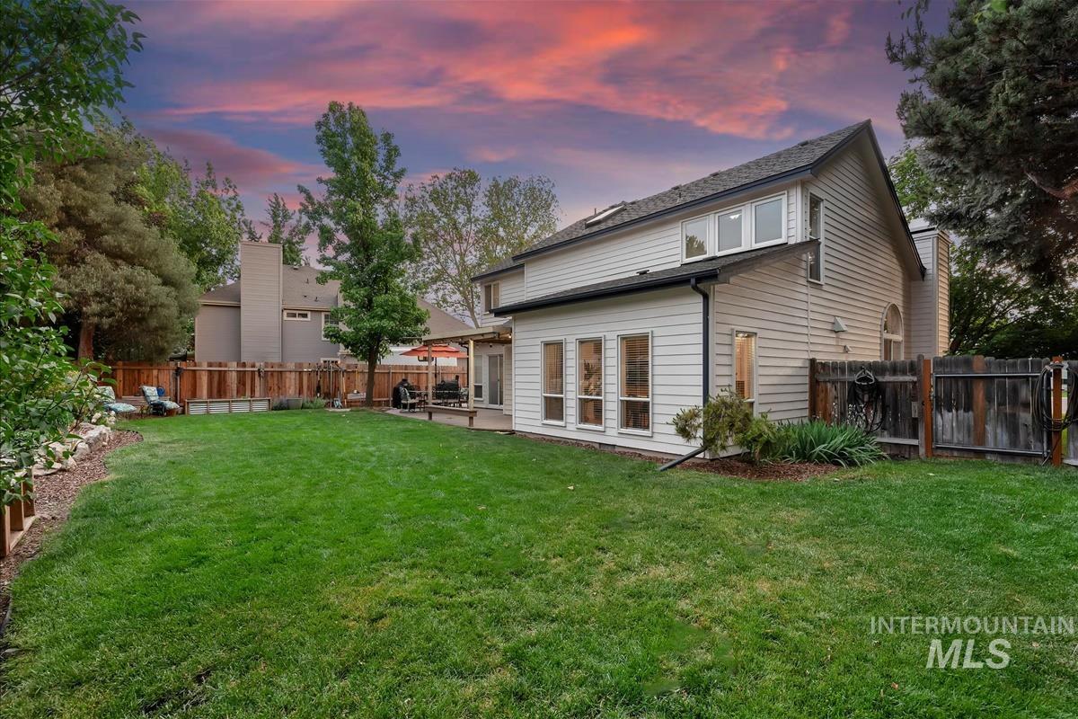 9813 W Caraway Ct., Boise, Idaho 83704, 4 Bedrooms, 3 Bathrooms, Residential For Sale, Price $615,000,MLS 98987897