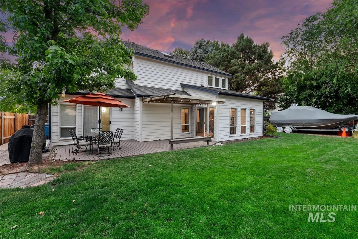 9813 W Caraway Ct., Boise, Idaho 83704, 4 Bedrooms, 3 Bathrooms, Residential For Sale, Price $615,000,MLS 98987897