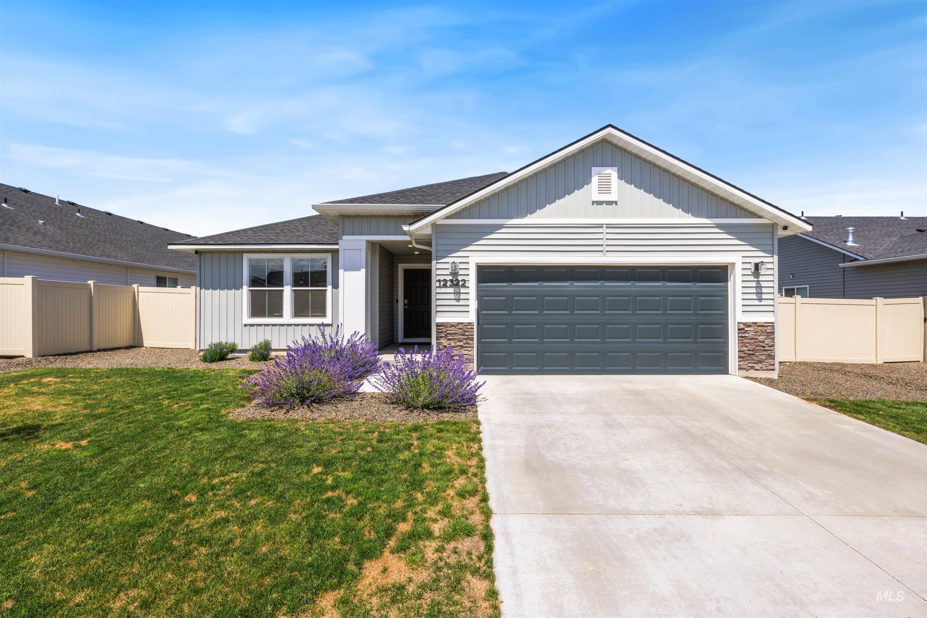 12322 Genevieve St, Caldwell, Idaho 83607, 3 Bedrooms, 2 Bathrooms, Residential For Sale, Price $419,900,MLS 98987898