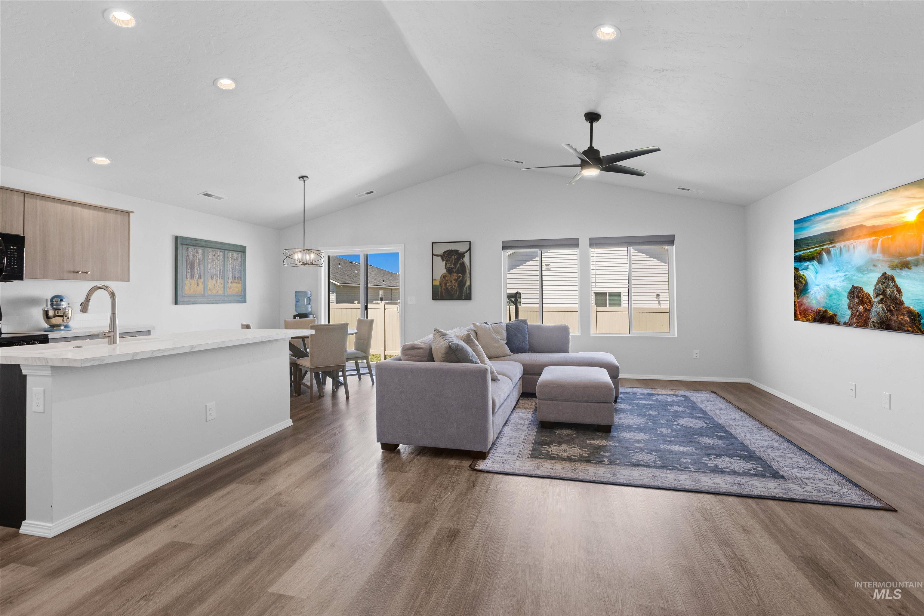 12322 Genevieve St, Caldwell, Idaho 83607, 3 Bedrooms, 2 Bathrooms, Residential For Sale, Price $419,900,MLS 98987898