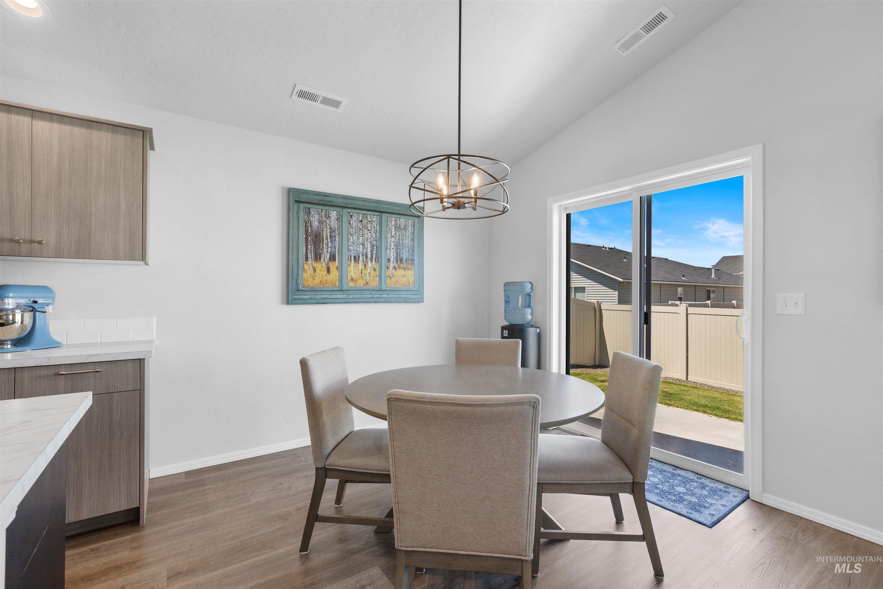 12322 Genevieve St, Caldwell, Idaho 83607, 3 Bedrooms, 2 Bathrooms, Residential For Sale, Price $419,900,MLS 98987898