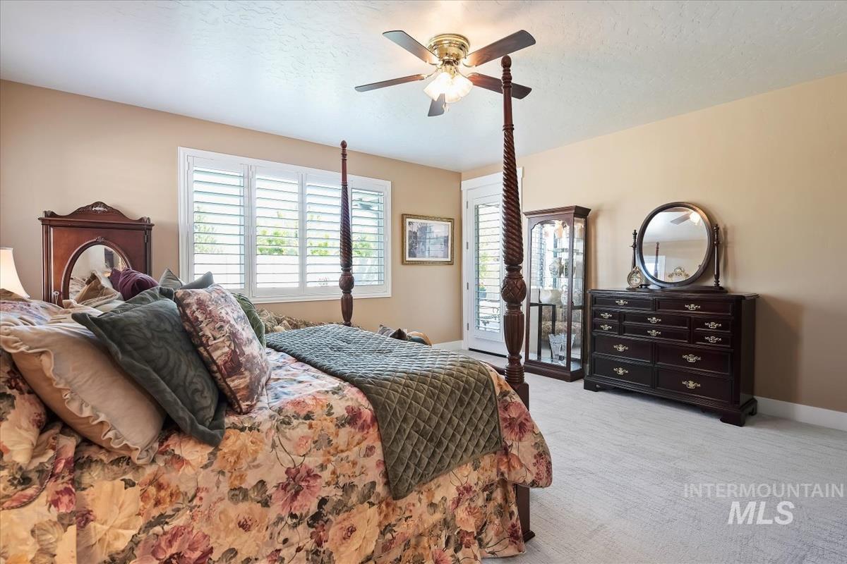 900 E Sweet Pearl, Kuna, Idaho 83634, 3 Bedrooms, 2.5 Bathrooms, Residential For Sale, Price $679,900, 98987902