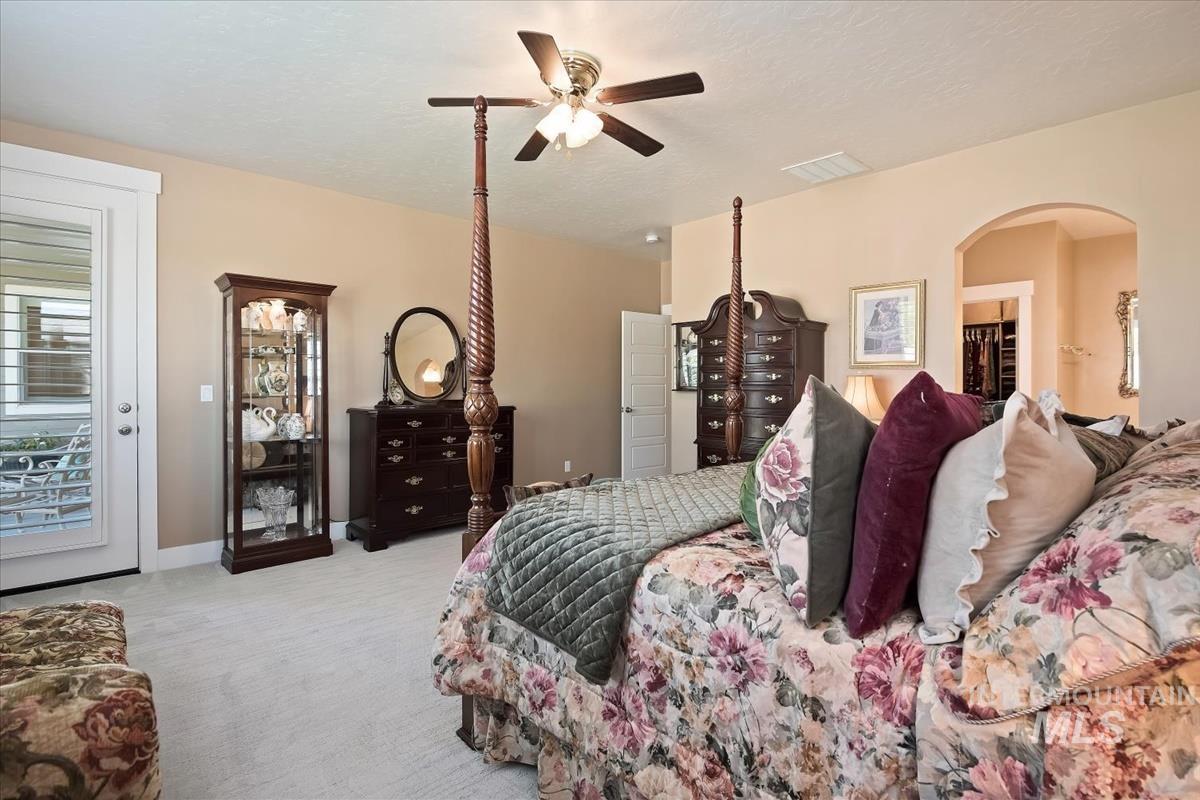 900 E Sweet Pearl, Kuna, Idaho 83634, 3 Bedrooms, 2.5 Bathrooms, Residential For Sale, Price $679,900, 98987902