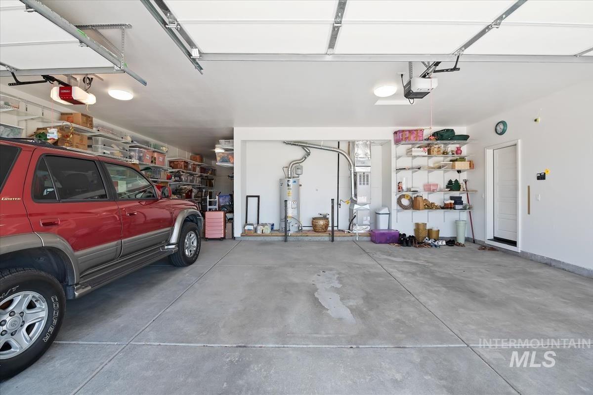 900 E Sweet Pearl, Kuna, Idaho 83634, 3 Bedrooms, 2.5 Bathrooms, Residential For Sale, Price $679,900, 98987902