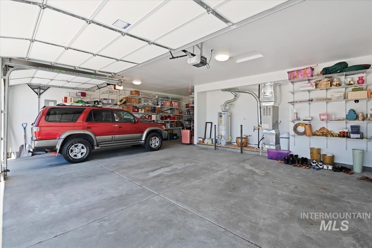 900 E Sweet Pearl, Kuna, Idaho 83634, 3 Bedrooms, 2.5 Bathrooms, Residential For Sale, Price $679,900, 98987902
