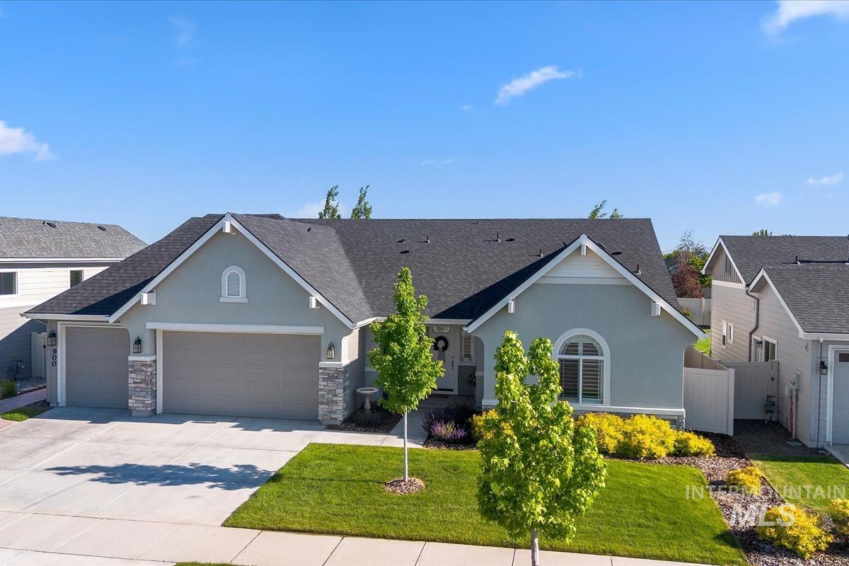900 E Sweet Pearl, Kuna, Idaho 83634, 3 Bedrooms, 2.5 Bathrooms, Residential For Sale, Price $679,900, 98987902