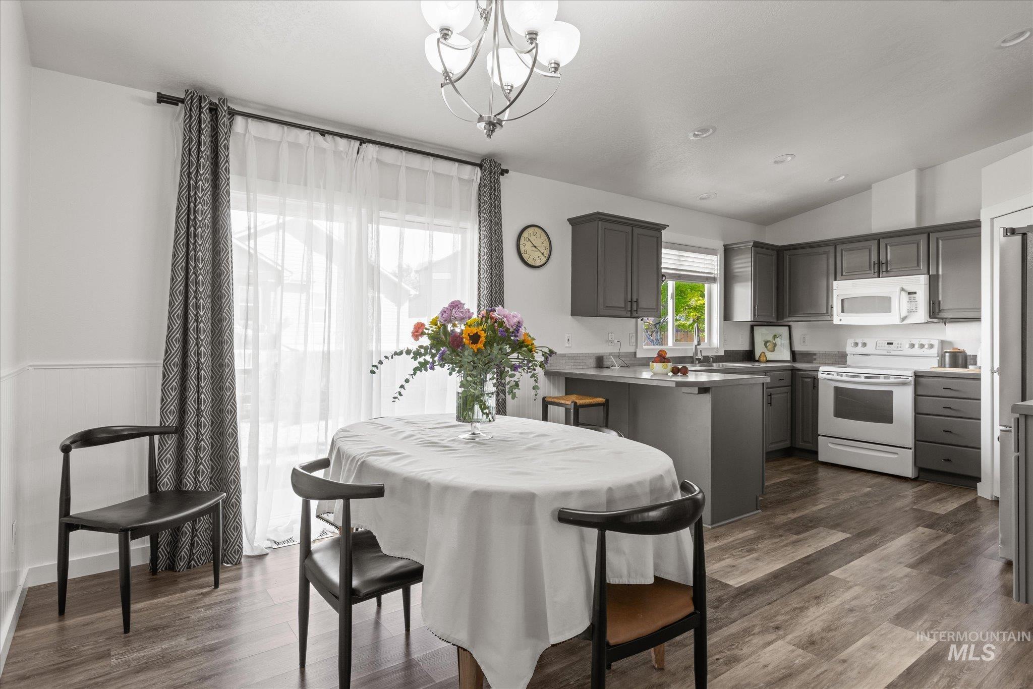 842 Muirfield LN, Nampa, Idaho 83686, 3 Bedrooms, 2 Bathrooms, Residential For Sale, Price $427,000,MLS 98987903