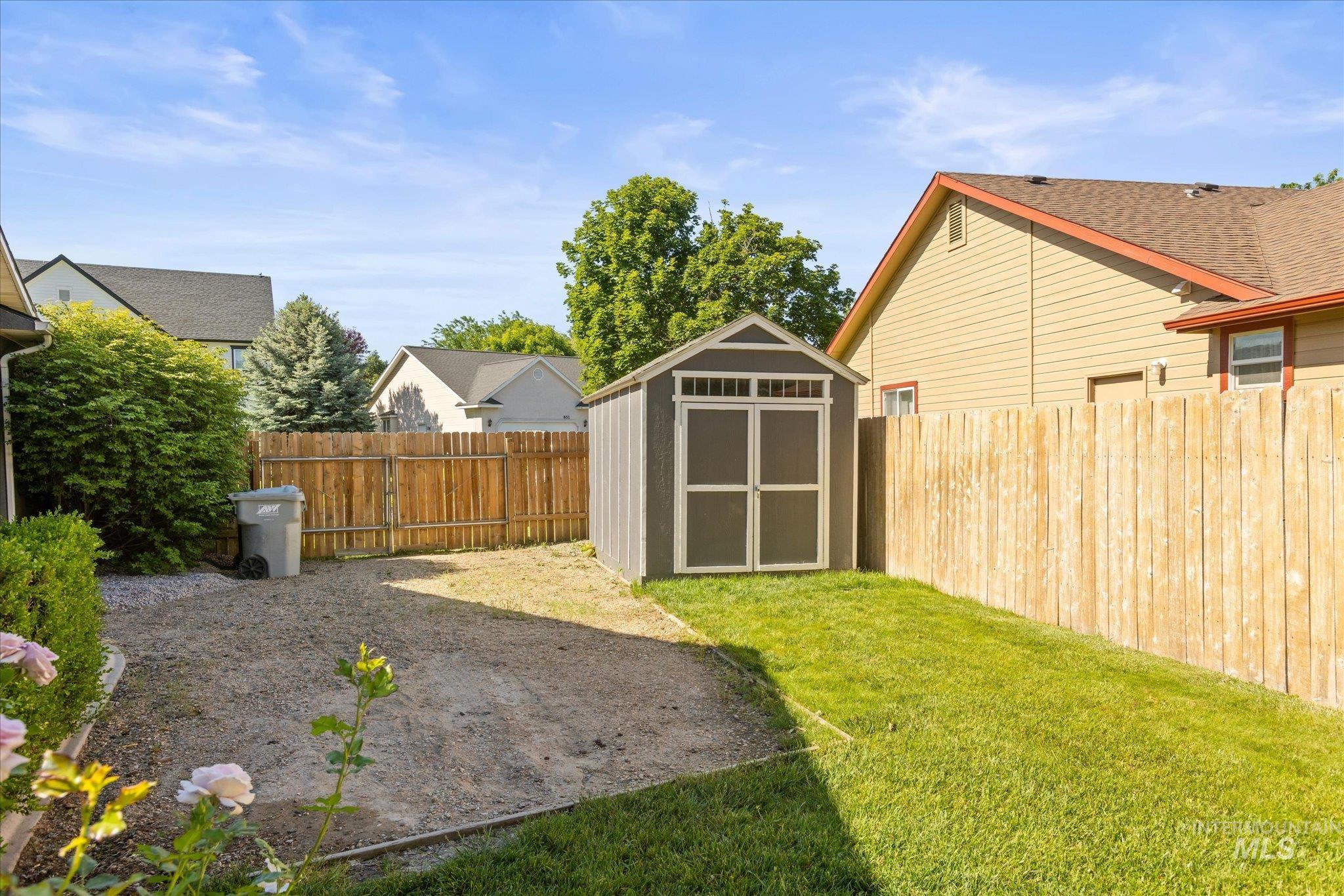 842 Muirfield LN, Nampa, Idaho 83686, 3 Bedrooms, 2 Bathrooms, Residential For Sale, Price $427,000,MLS 98987903