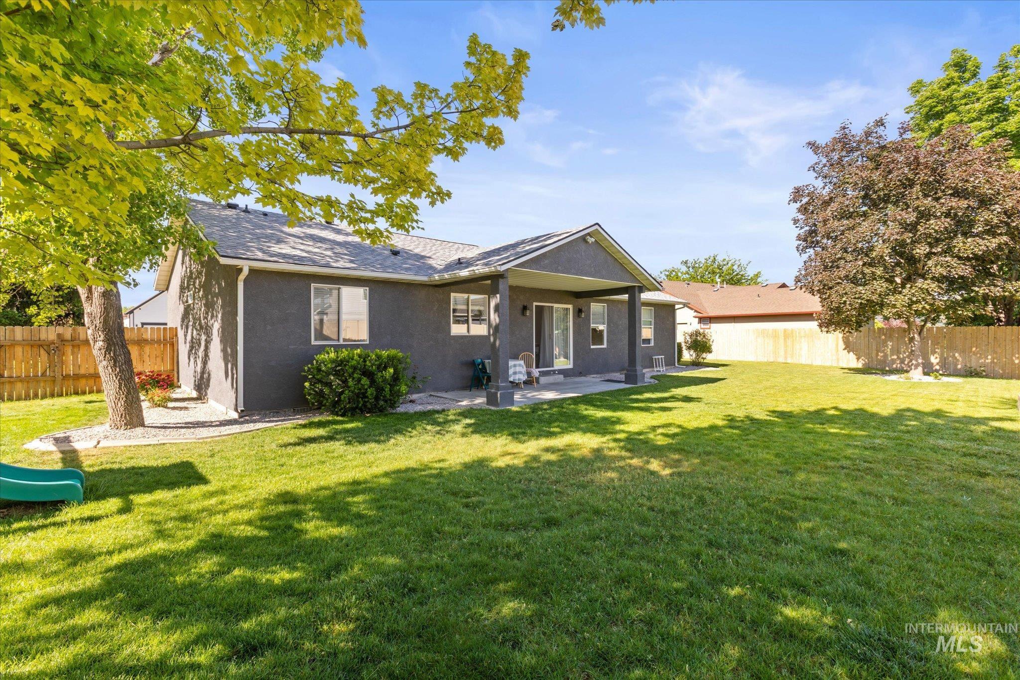 842 Muirfield LN, Nampa, Idaho 83686, 3 Bedrooms, 2 Bathrooms, Residential For Sale, Price $427,000,MLS 98987903