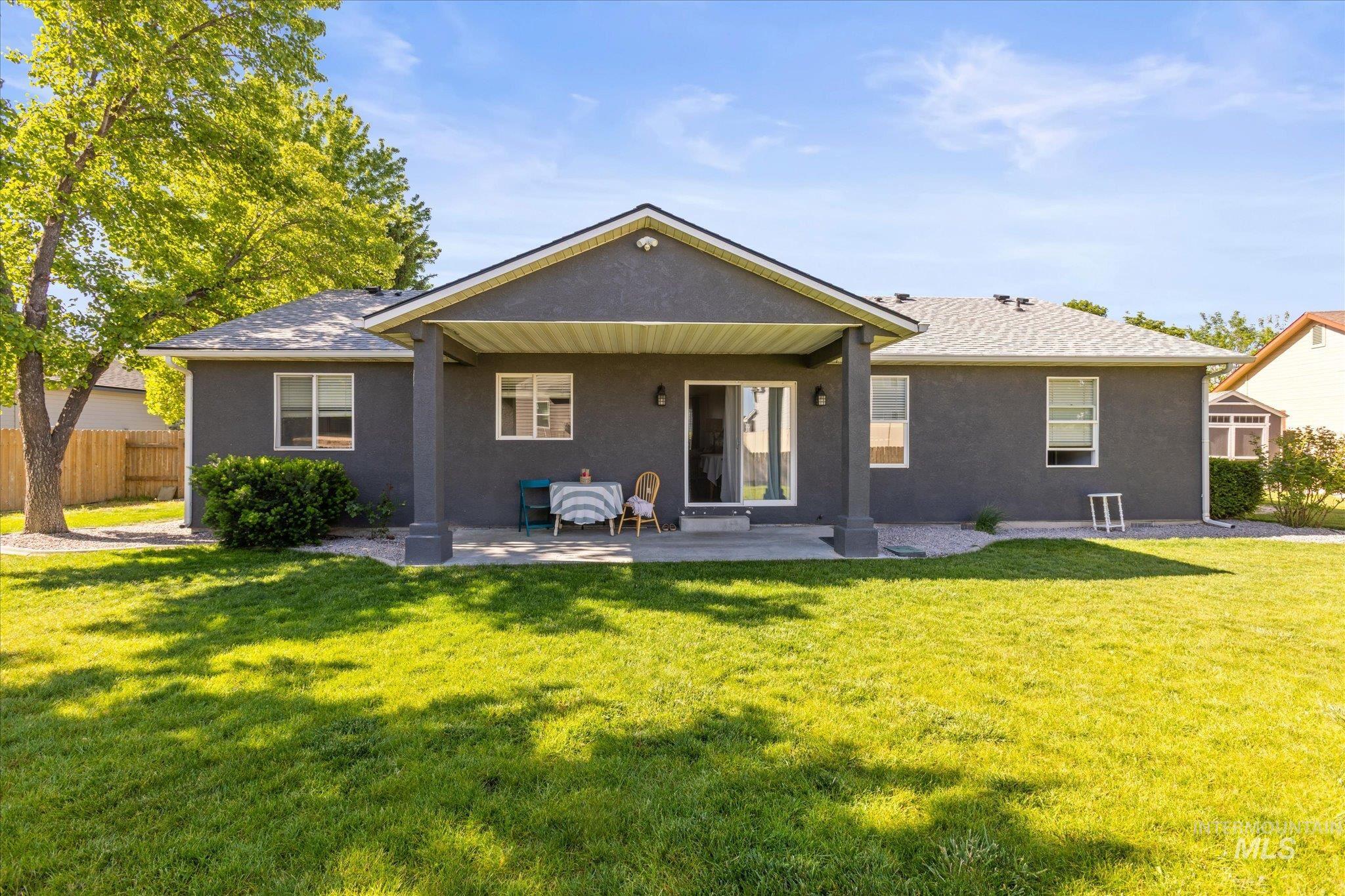 842 Muirfield LN, Nampa, Idaho 83686, 3 Bedrooms, 2 Bathrooms, Residential For Sale, Price $427,000,MLS 98987903