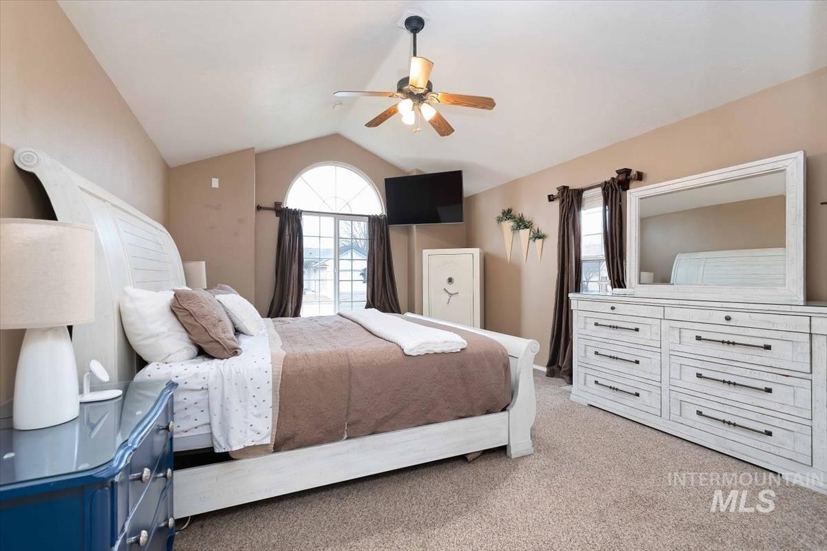 6124 N Tapestry Way, Boise, Idaho 83713, 4 Bedrooms, 2.5 Bathrooms, Residential For Sale, Price $649,000,MLS 98987904