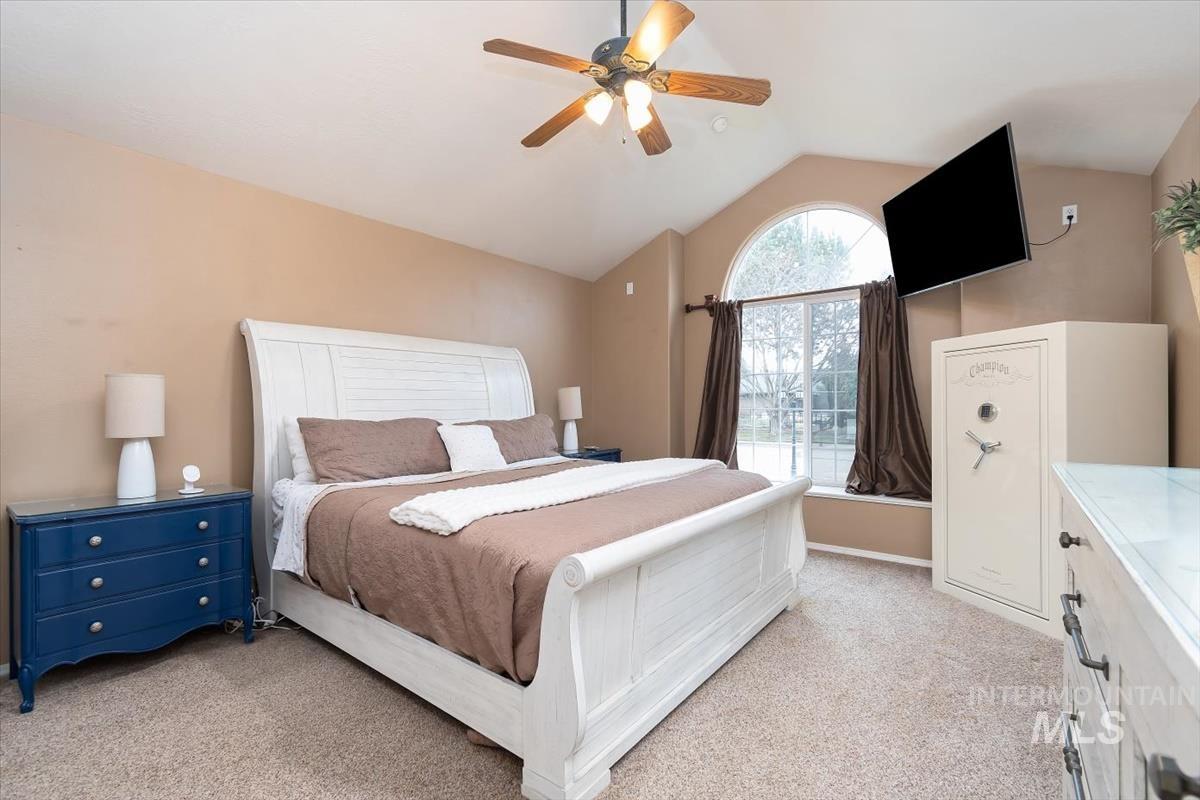 6124 N Tapestry Way, Boise, Idaho 83713, 4 Bedrooms, 2.5 Bathrooms, Residential For Sale, Price $649,000,MLS 98987904