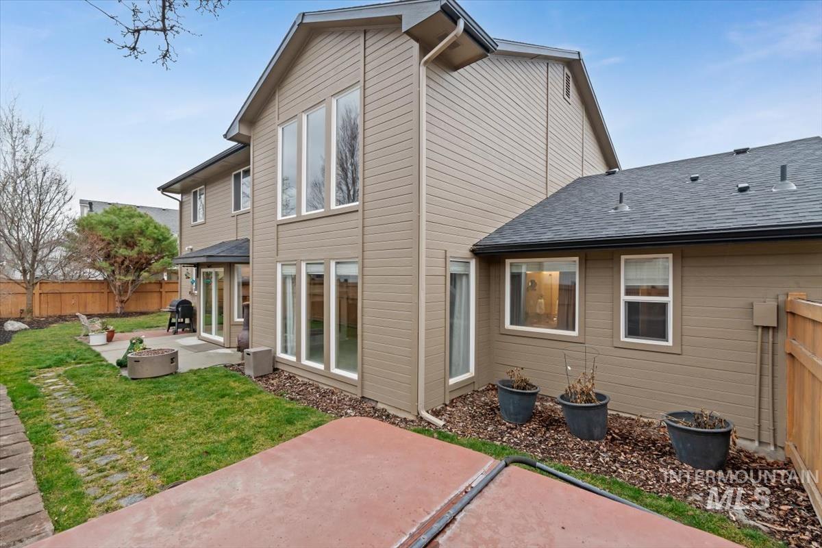6124 N Tapestry Way, Boise, Idaho 83713, 4 Bedrooms, 2.5 Bathrooms, Residential For Sale, Price $649,000,MLS 98987904