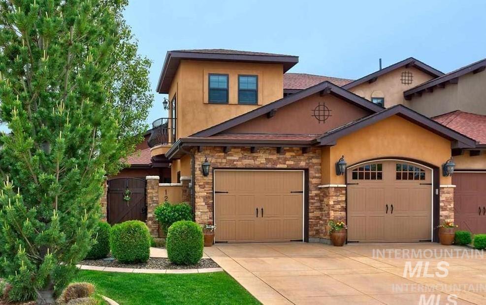 129 E Cholla Hills, Meridian, Idaho 83646, 3 Bedrooms, 2.5 Bathrooms, Residential For Sale, Price $654,900, 98987905