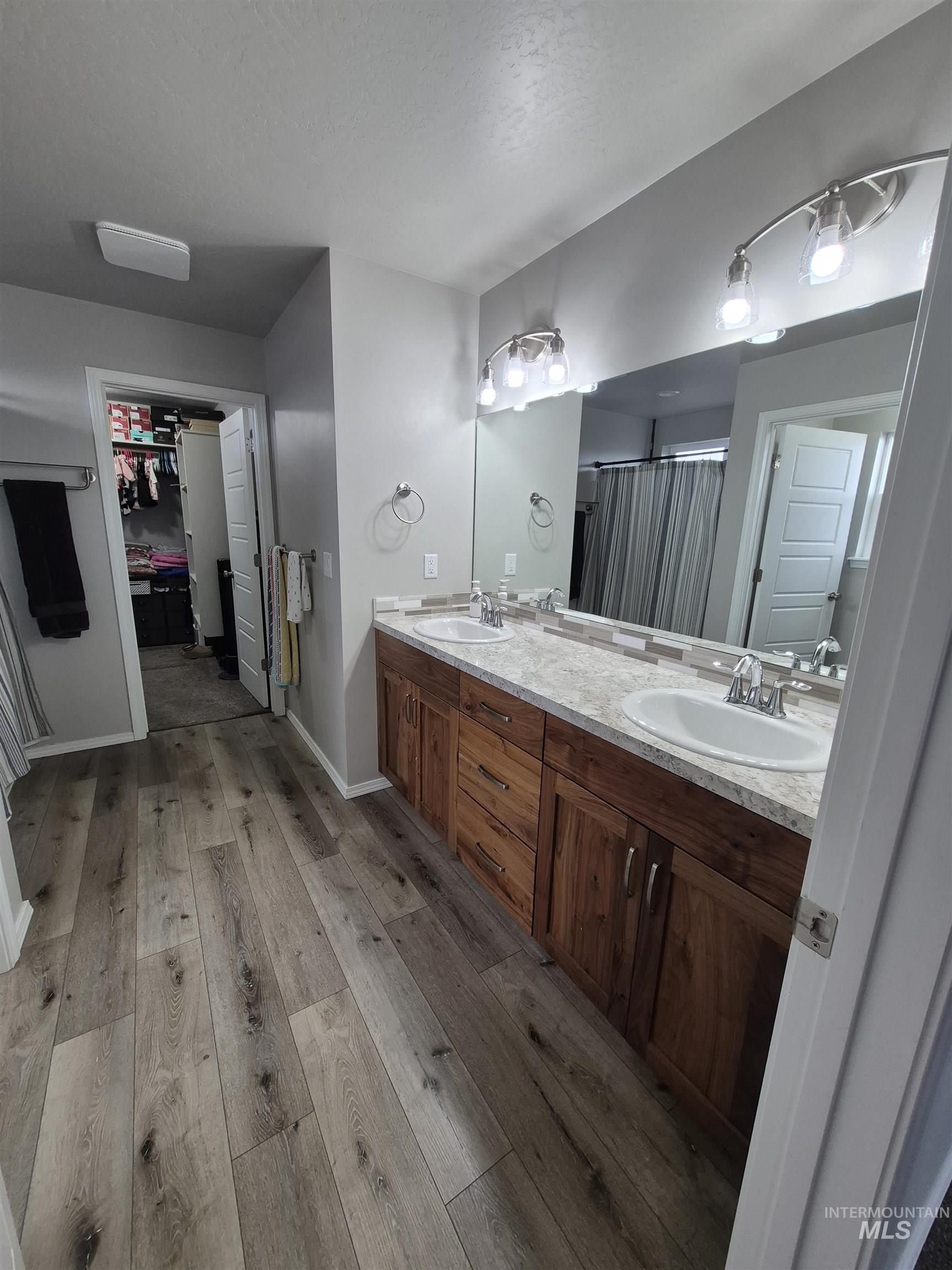 185 W 38 S, Jerome, Idaho 83338, 4 Bedrooms, 2.5 Bathrooms, Residential For Sale, Price $599,900, 98987906