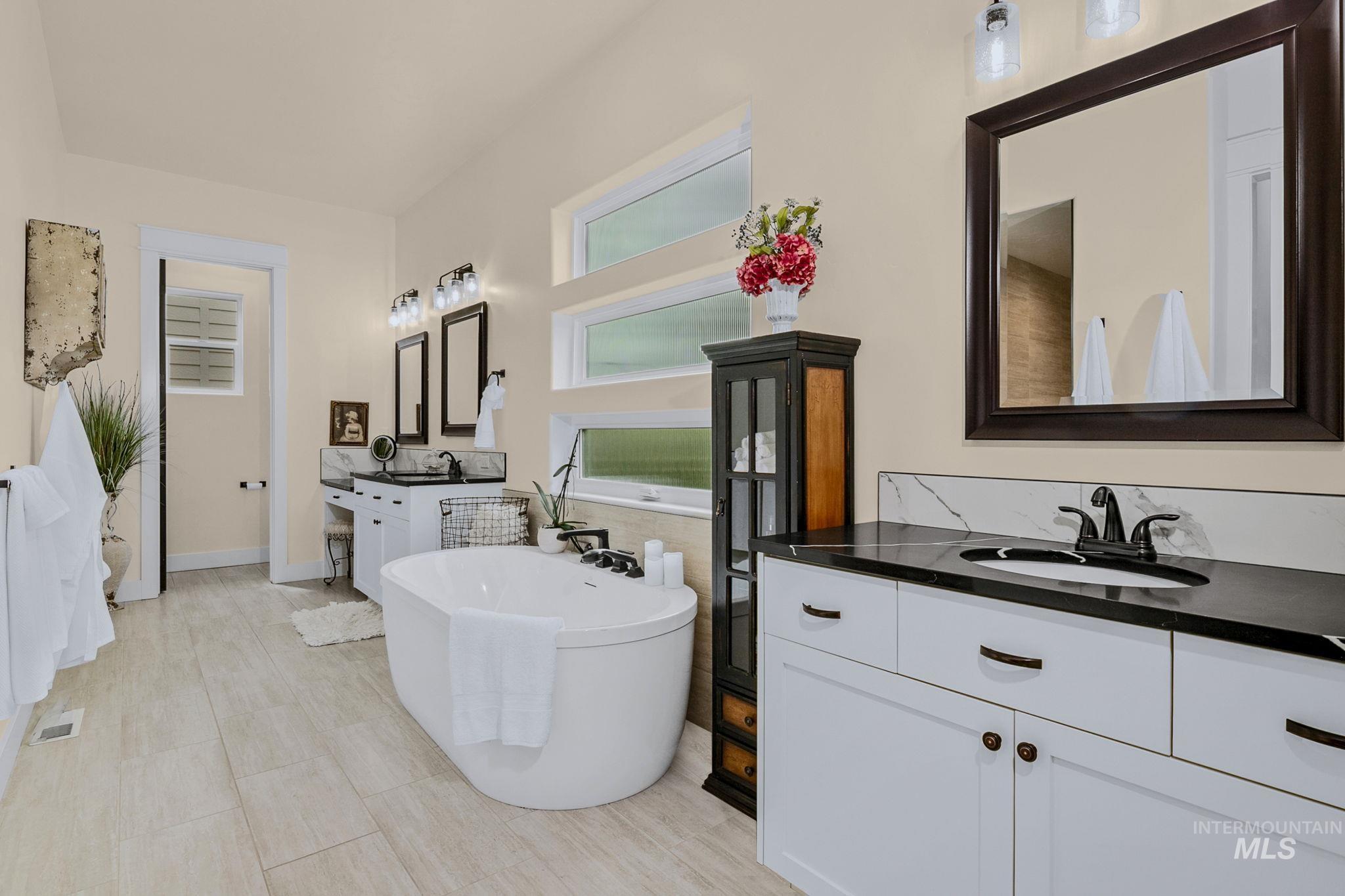 8834 E Snow Drop St, Nampa, Idaho 83687, 3 Bedrooms, 2 Bathrooms, Residential For Sale, Price $674,000, 98987916