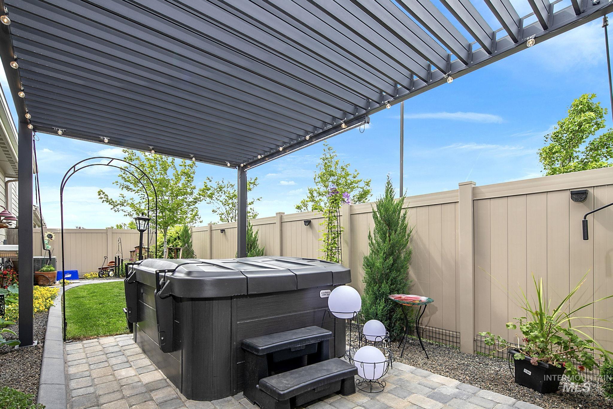 8834 E Snow Drop St, Nampa, Idaho 83687, 3 Bedrooms, 2 Bathrooms, Residential For Sale, Price $674,000, 98987916