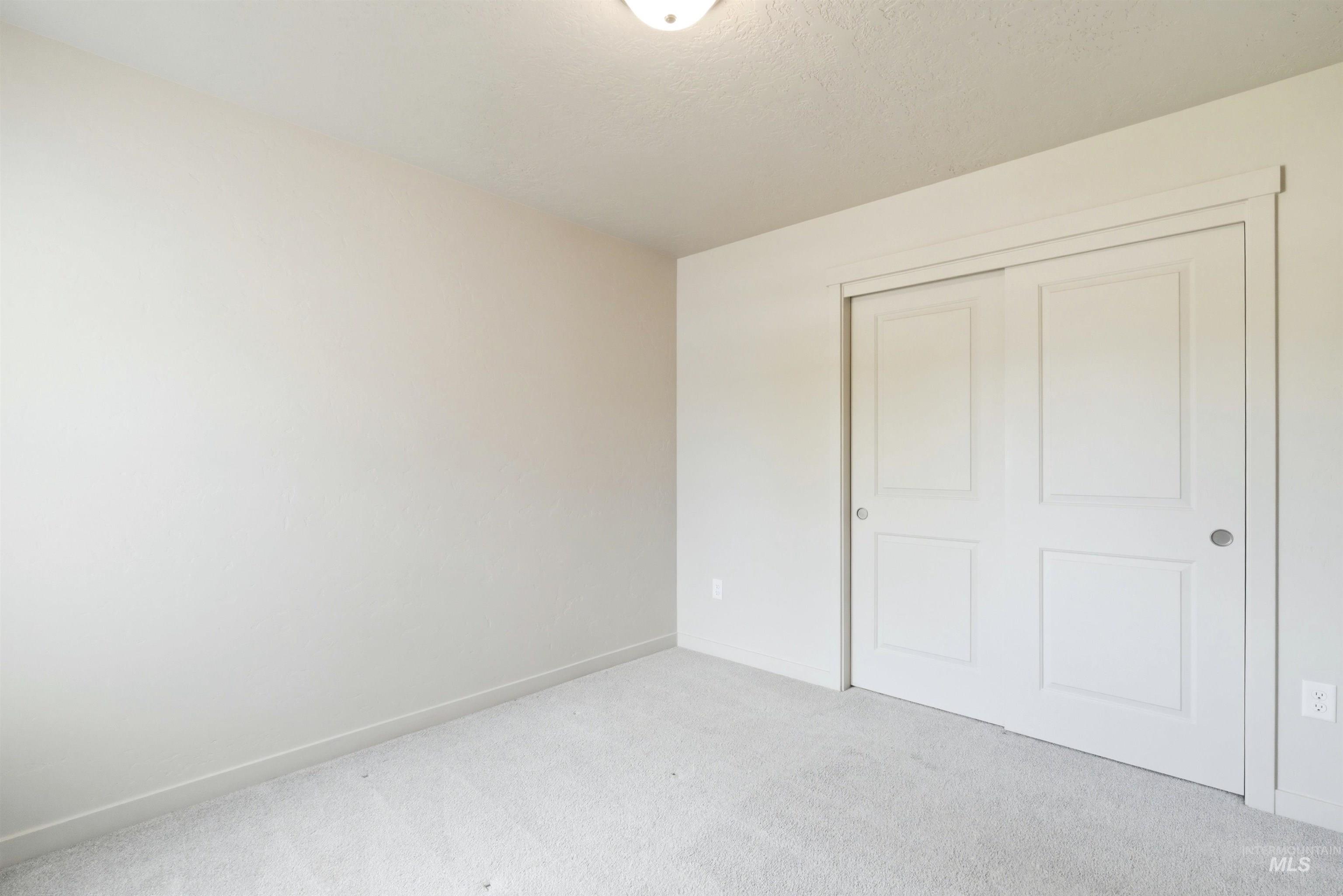 10288 Scout Ridge St, Nampa, Idaho 83687-5557, 3 Bedrooms, 2 Bathrooms, Residential For Sale, Price $374,900, 98987917