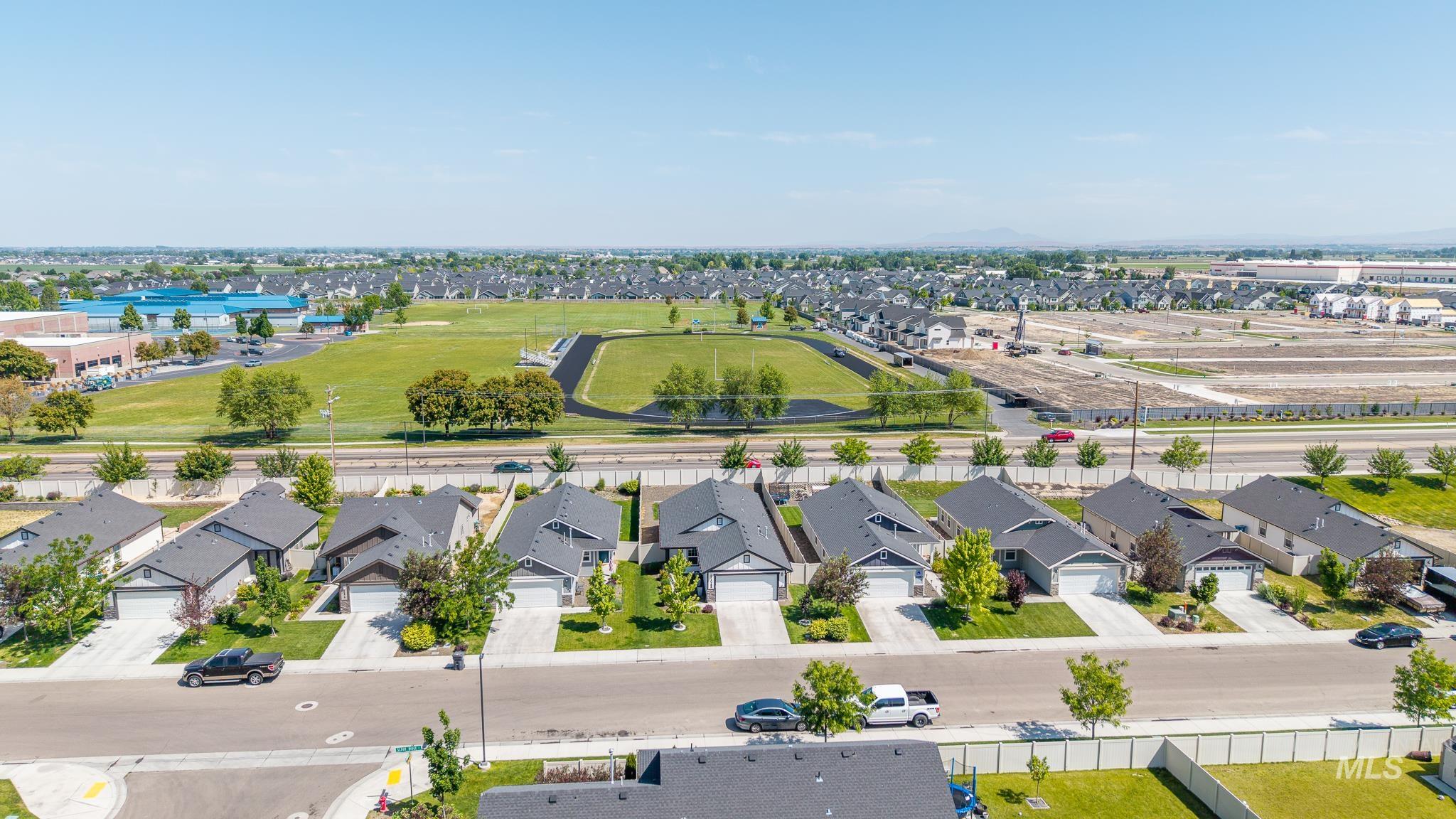 10288 Scout Ridge St, Nampa, Idaho 83687-5557, 3 Bedrooms, 2 Bathrooms, Residential For Sale, Price $374,900, 98987917