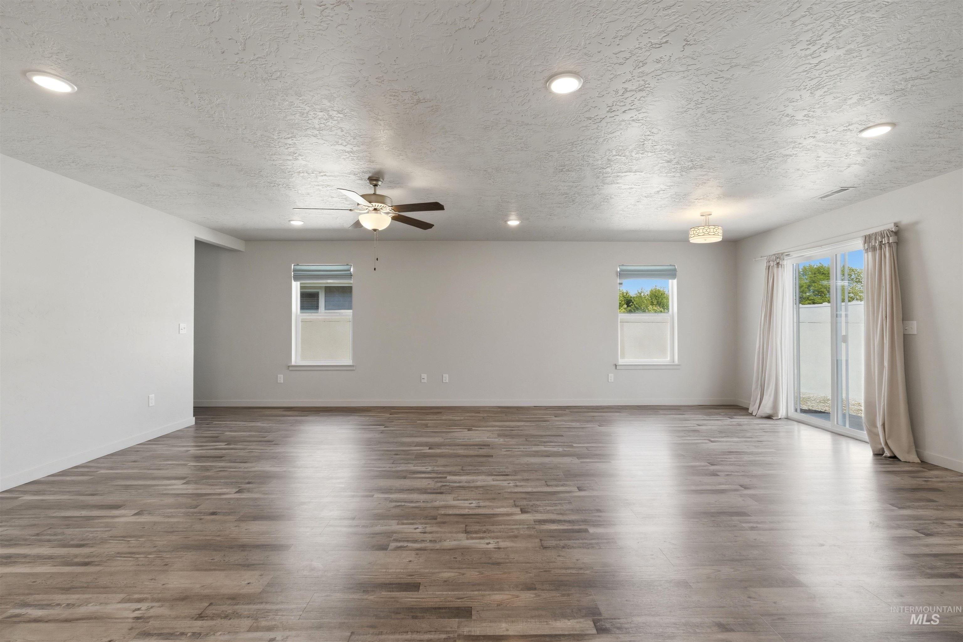 10288 Scout Ridge St, Nampa, Idaho 83687-5557, 3 Bedrooms, 2 Bathrooms, Residential For Sale, Price $374,900, 98987917