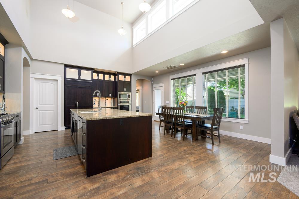 4228 S Marsala Ave., Meridian, Idaho 83642, 4 Bedrooms, 3.5 Bathrooms, Residential For Sale, Price $879,000, 98987919