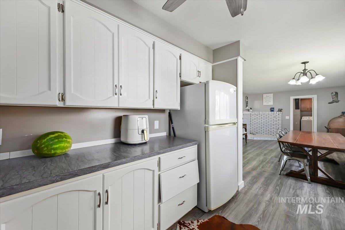 574 W 100 N, Paul, Idaho 83347, 2 Bedrooms, Residential For Sale, Price $400,000, 98987920