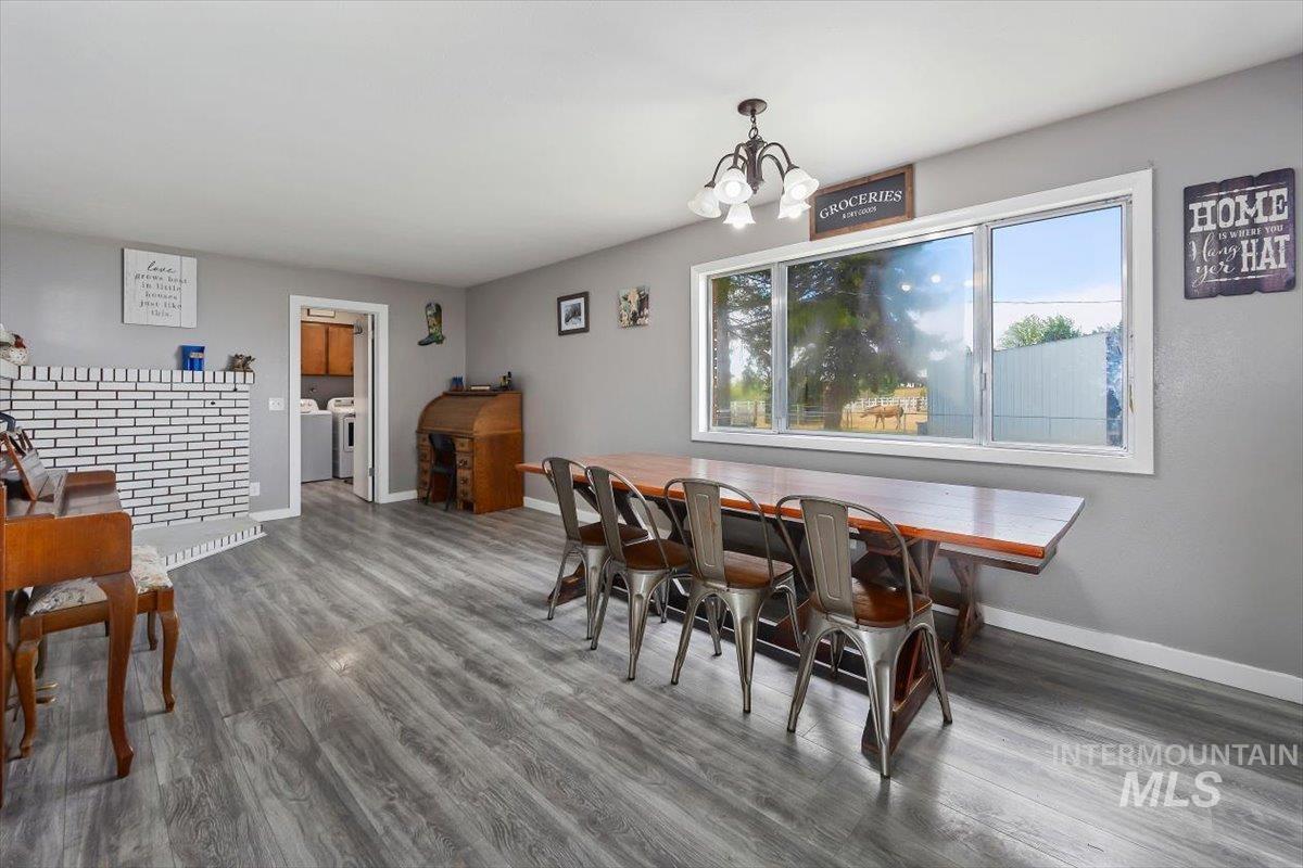 574 W 100 N, Paul, Idaho 83347, 2 Bedrooms, Residential For Sale, Price $400,000, 98987920