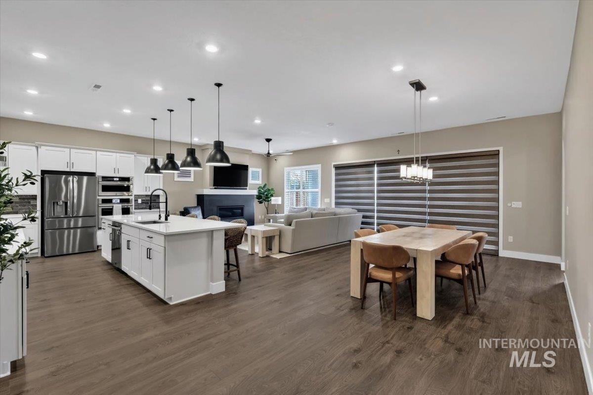 11891 W Maygrass Ln, Kuna, Idaho 83634, 3 Bedrooms, 2.5 Bathrooms, Residential For Sale, Price $789,000, 98987924