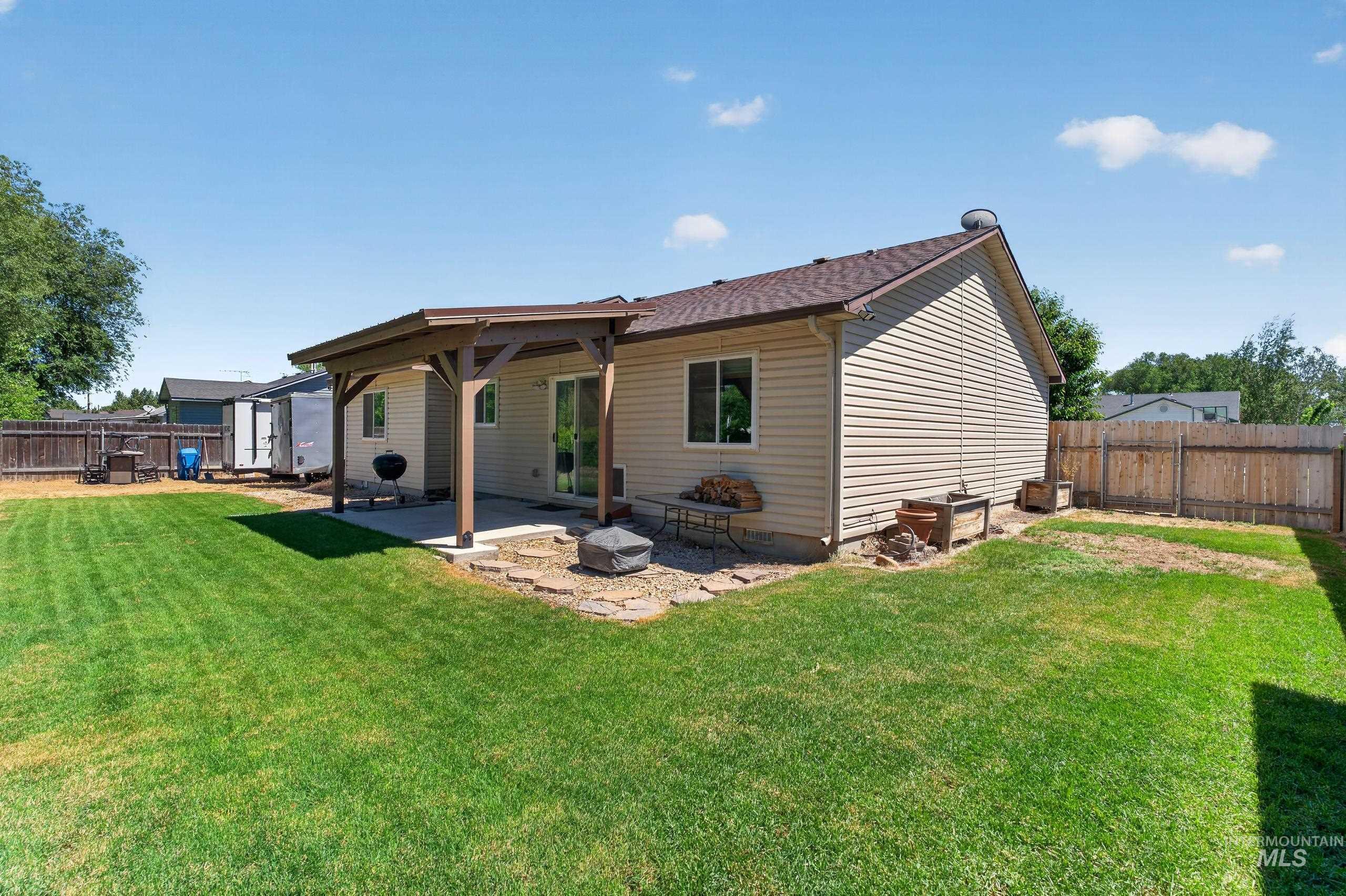 115 Silver Sage Pl, Homedale, Idaho 83628, 3 Bedrooms, 2 Bathrooms, Residential For Sale, Price $344,900, 98987925