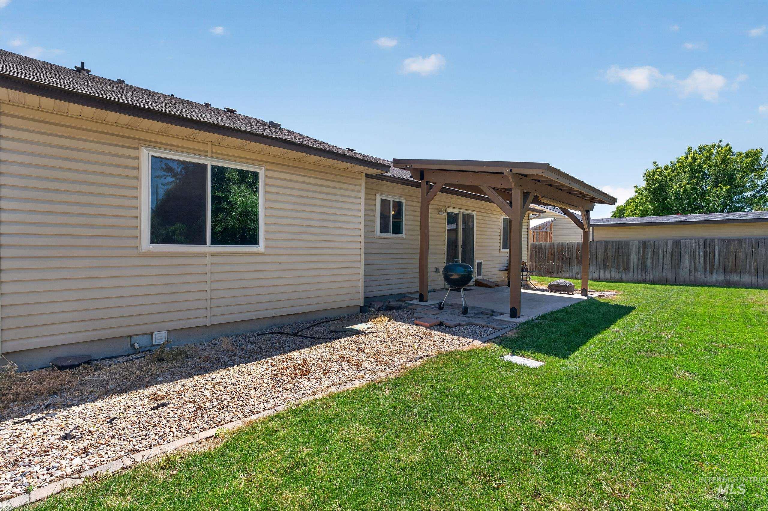 115 Silver Sage Pl, Homedale, Idaho 83628, 3 Bedrooms, 2 Bathrooms, Residential For Sale, Price $344,900, 98987925