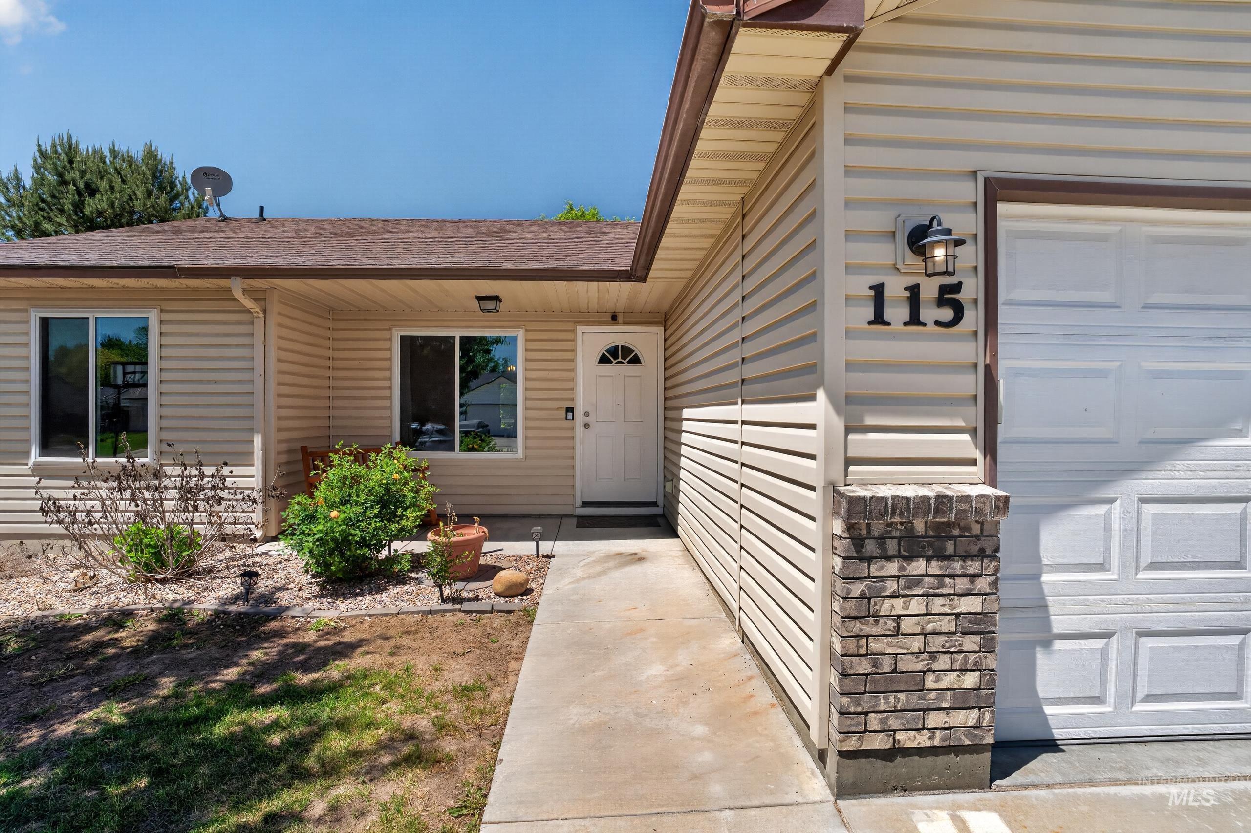 115 Silver Sage Pl, Homedale, Idaho 83628, 3 Bedrooms, 2 Bathrooms, Residential For Sale, Price $344,900, 98987925