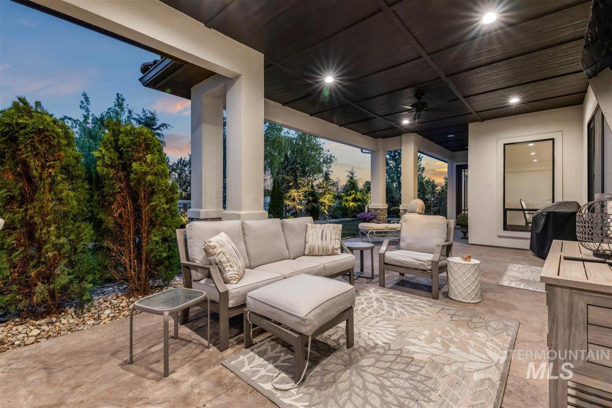 6347 W Biathlon St, Eagle, Idaho 83616, 3 Bedrooms, 2.5 Bathrooms, Residential For Sale, Price $1,099,000, 98987933