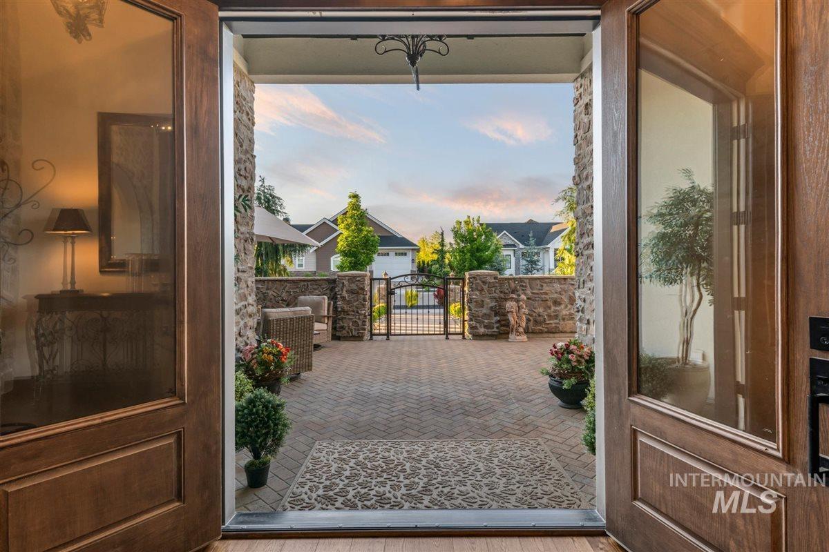 6347 W Biathlon St, Eagle, Idaho 83616, 3 Bedrooms, 2.5 Bathrooms, Residential For Sale, Price $1,099,000, 98987933