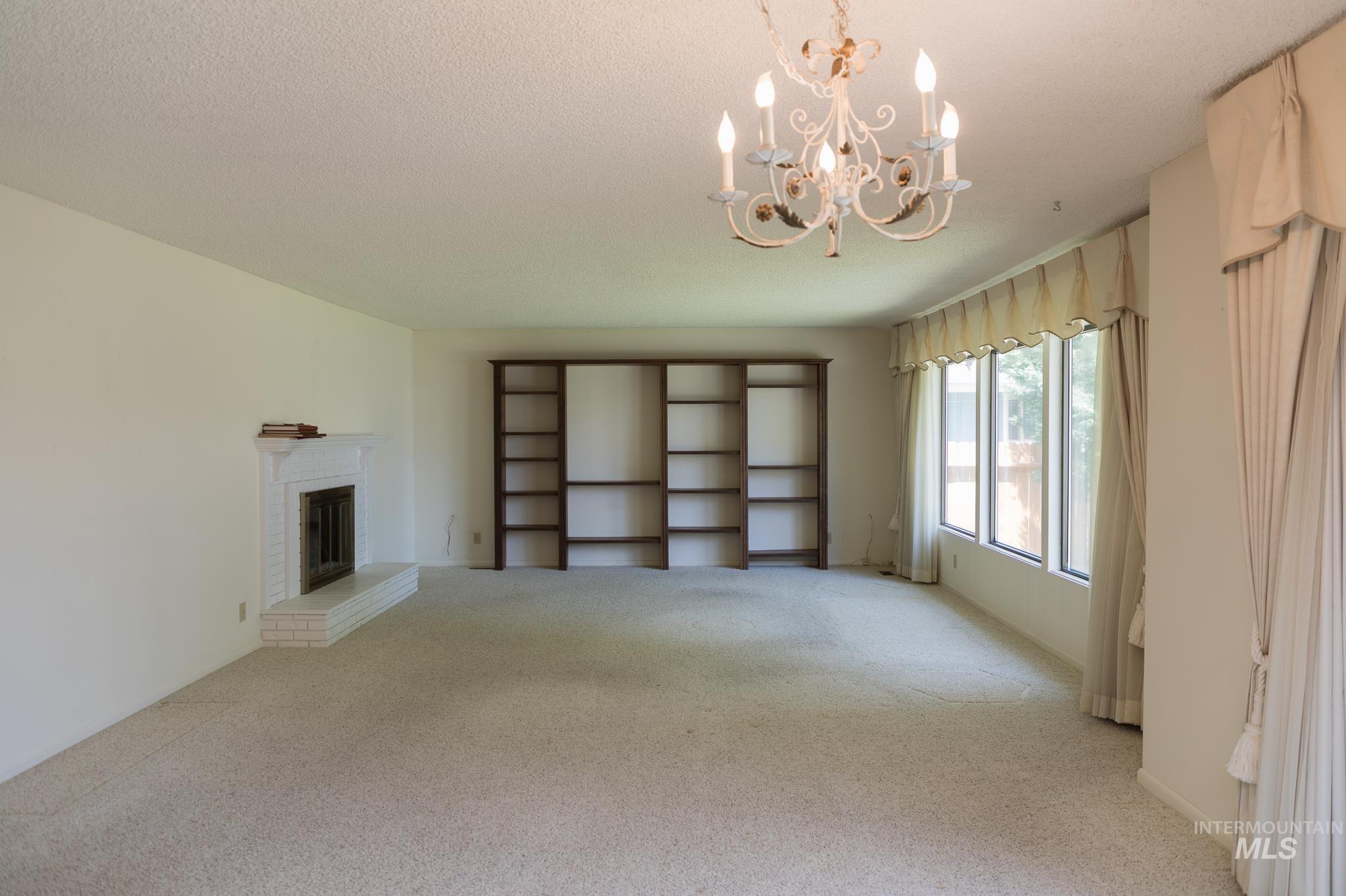 282 NW 16th St, Ontario, Oregon 97914, 3 Bedrooms, 2 Bathrooms, Residential For Sale, Price $400,000, 98987935