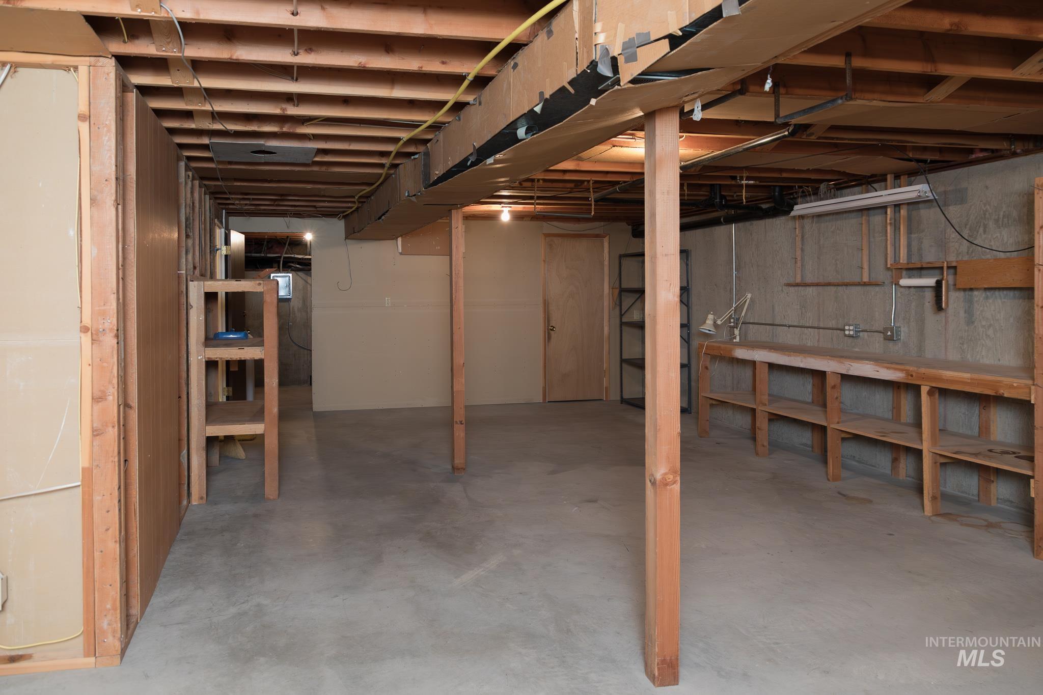 282 NW 16th St, Ontario, Oregon 97914, 3 Bedrooms, 2 Bathrooms, Residential For Sale, Price $400,000, 98987935