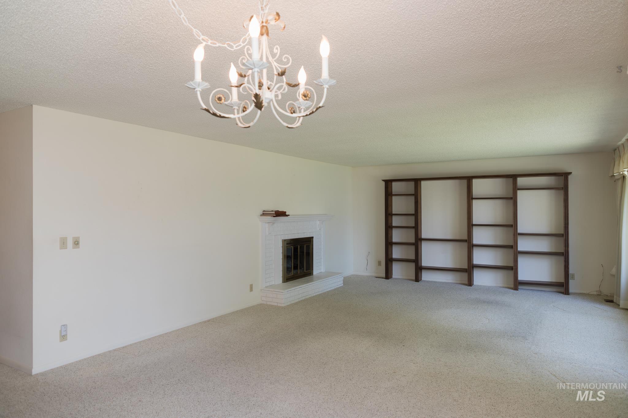 282 NW 16th St, Ontario, Oregon 97914, 3 Bedrooms, 2 Bathrooms, Residential For Sale, Price $400,000, 98987935