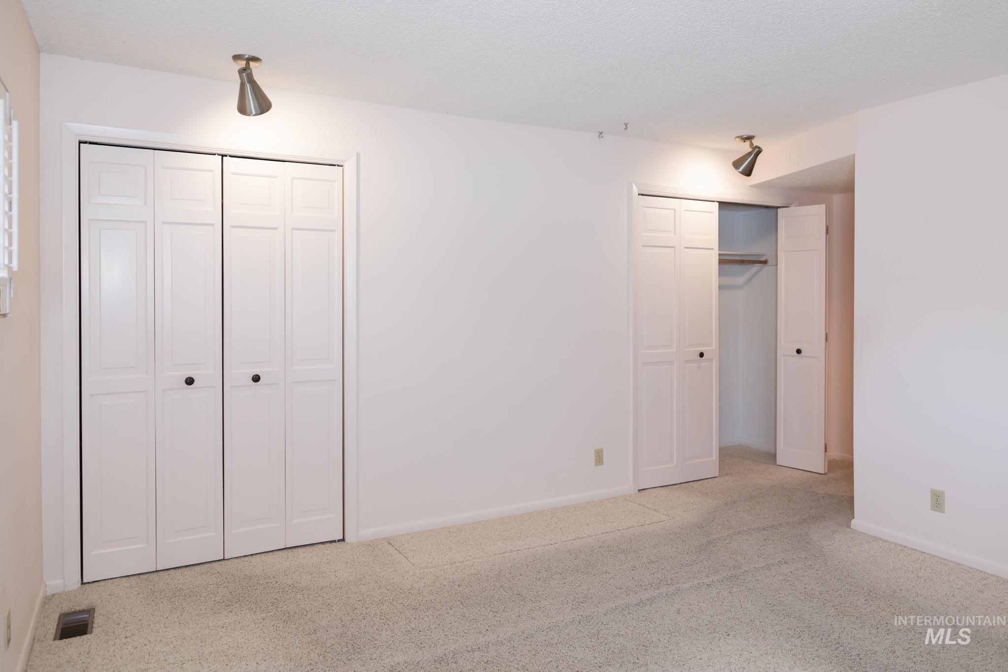 282 NW 16th St, Ontario, Oregon 97914, 3 Bedrooms, 2 Bathrooms, Residential For Sale, Price $400,000, 98987935