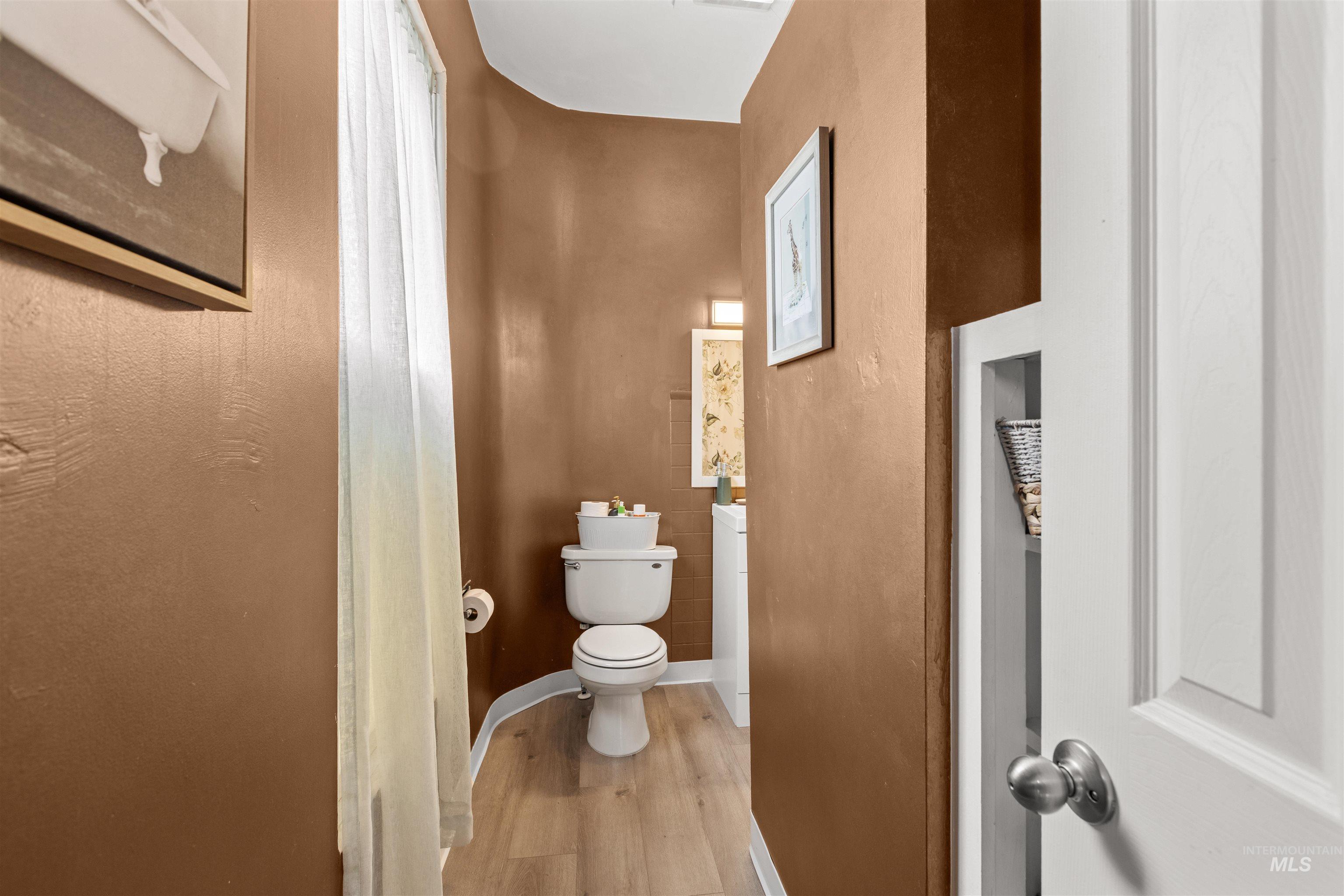616 18th Ave N, Nampa, Idaho 83687, 2 Bedrooms, 1 Bathroom, Residential For Sale, Price $338,000, 98987936