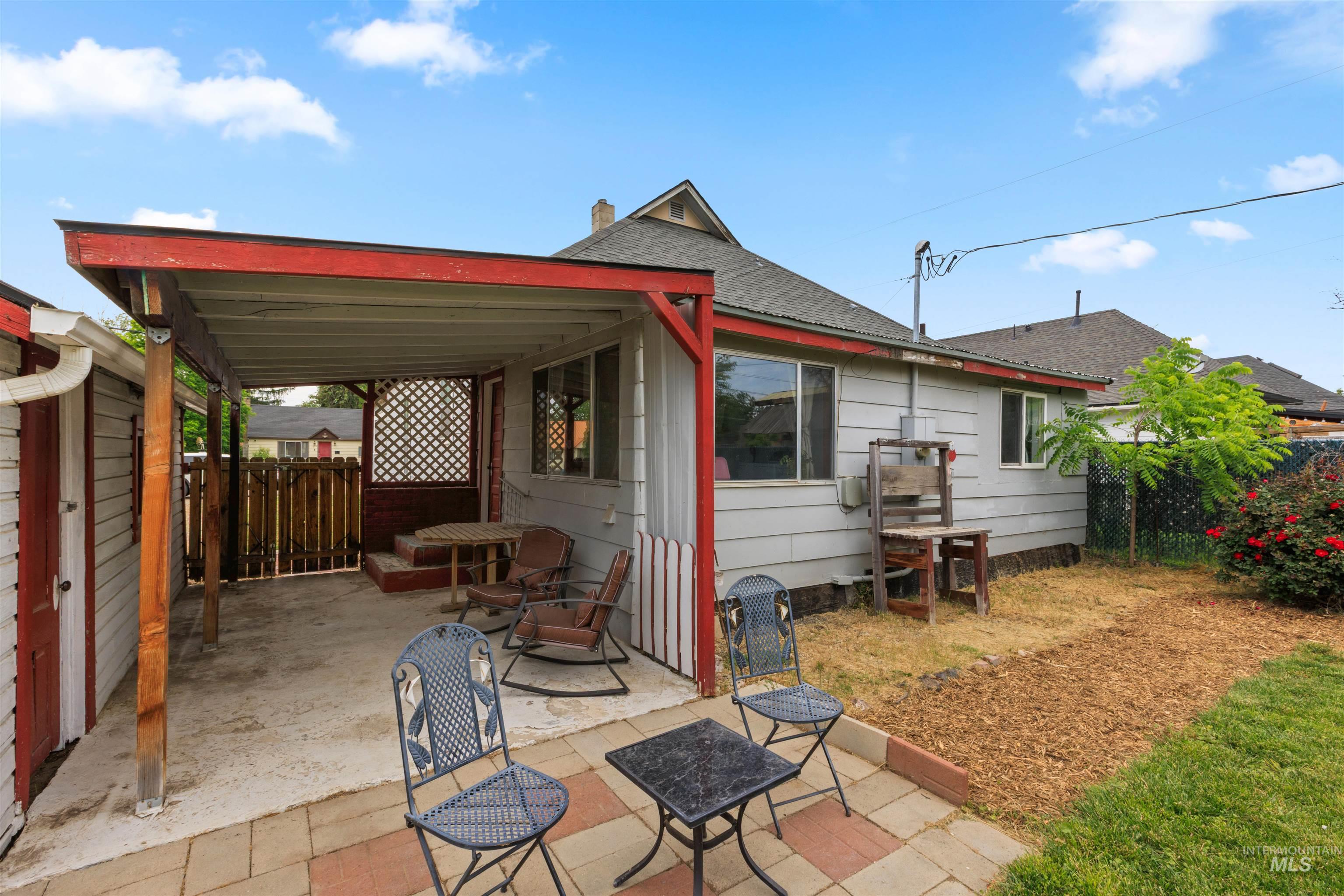 616 18th Ave N, Nampa, Idaho 83687, 2 Bedrooms, 1 Bathroom, Residential For Sale, Price $338,000, 98987936